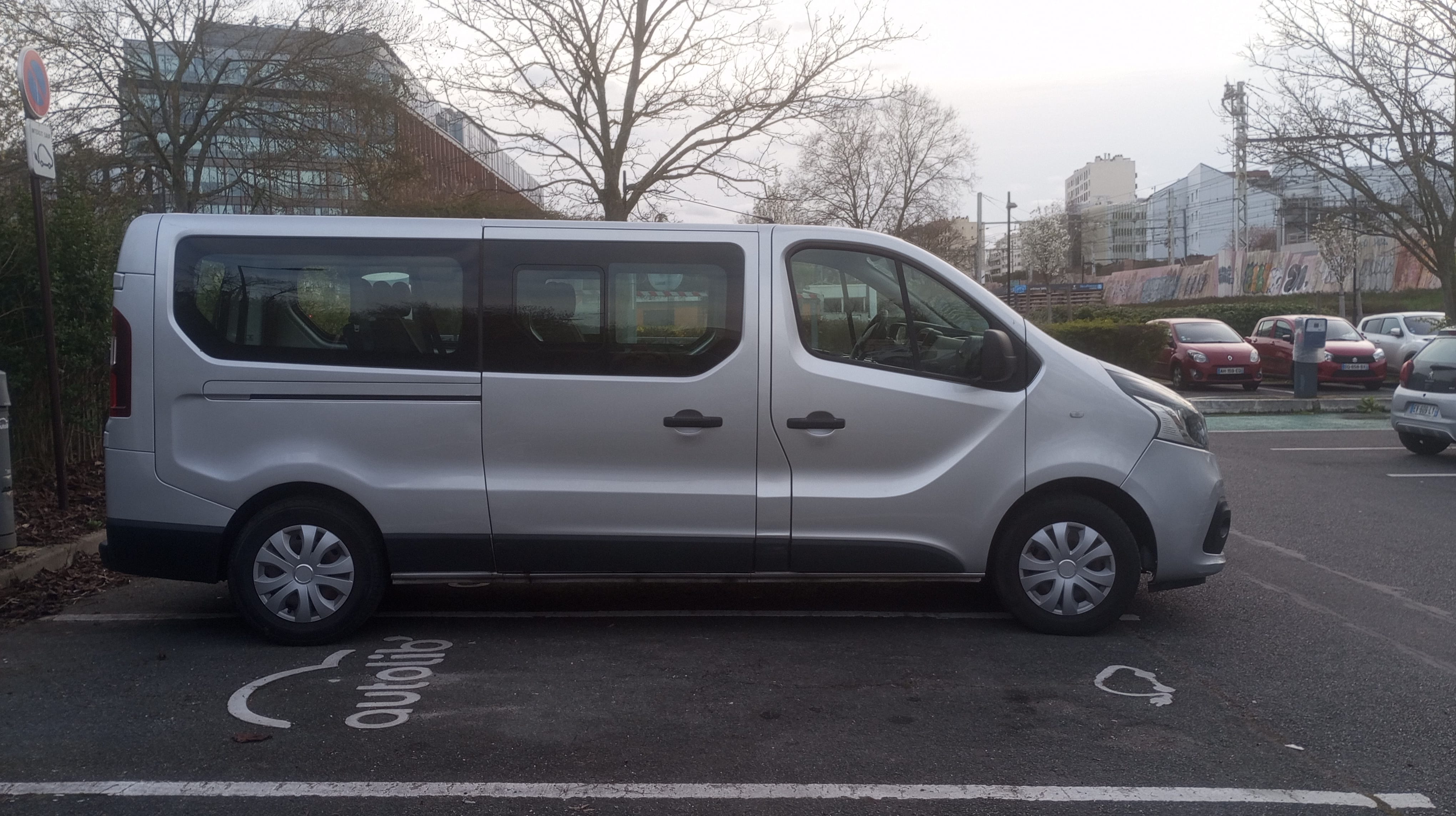 Renault Trafic Passenger 9 places avec Climatisation