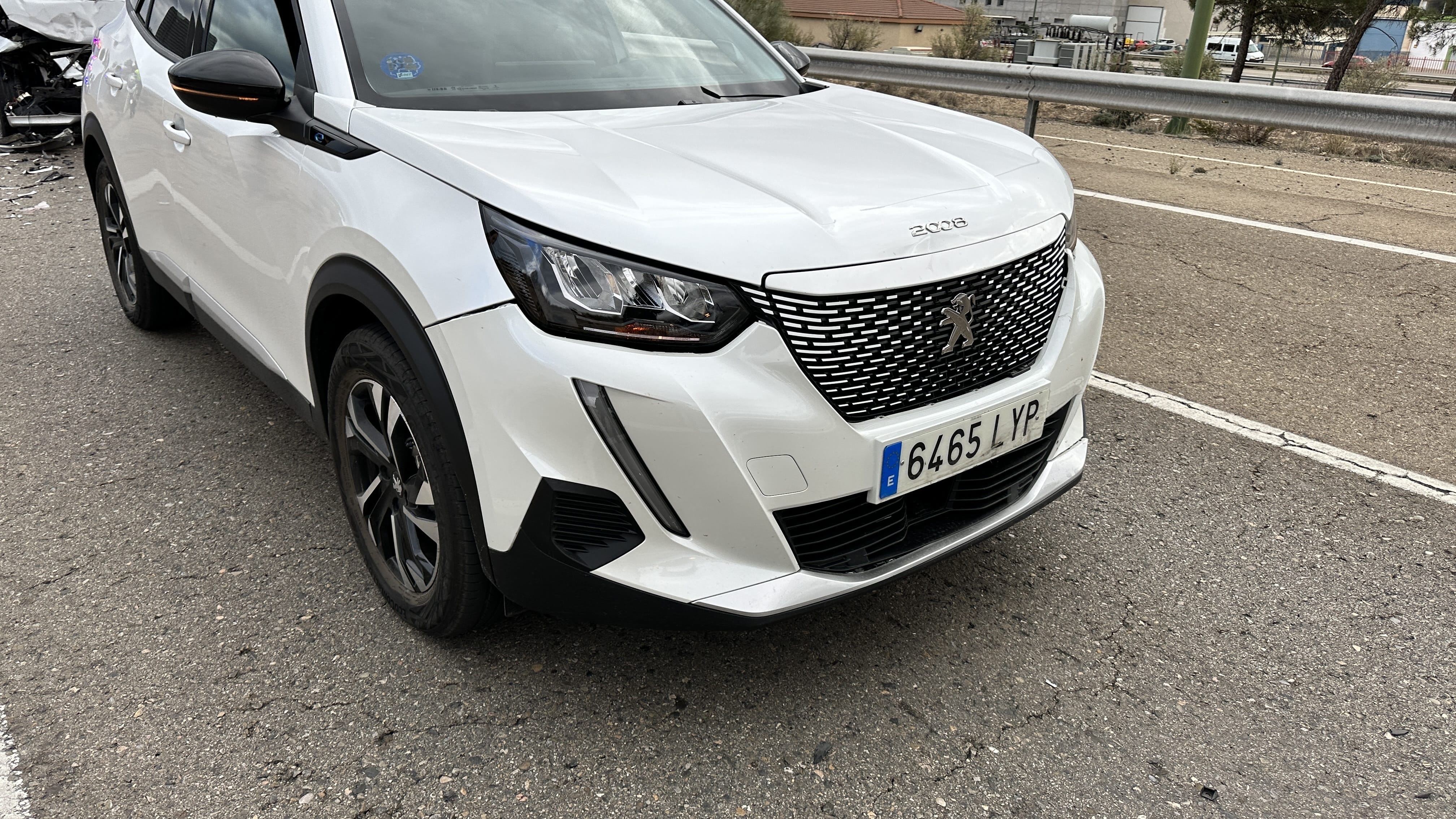 Peugeot e-2008, 2022, Eléctrico, Automático