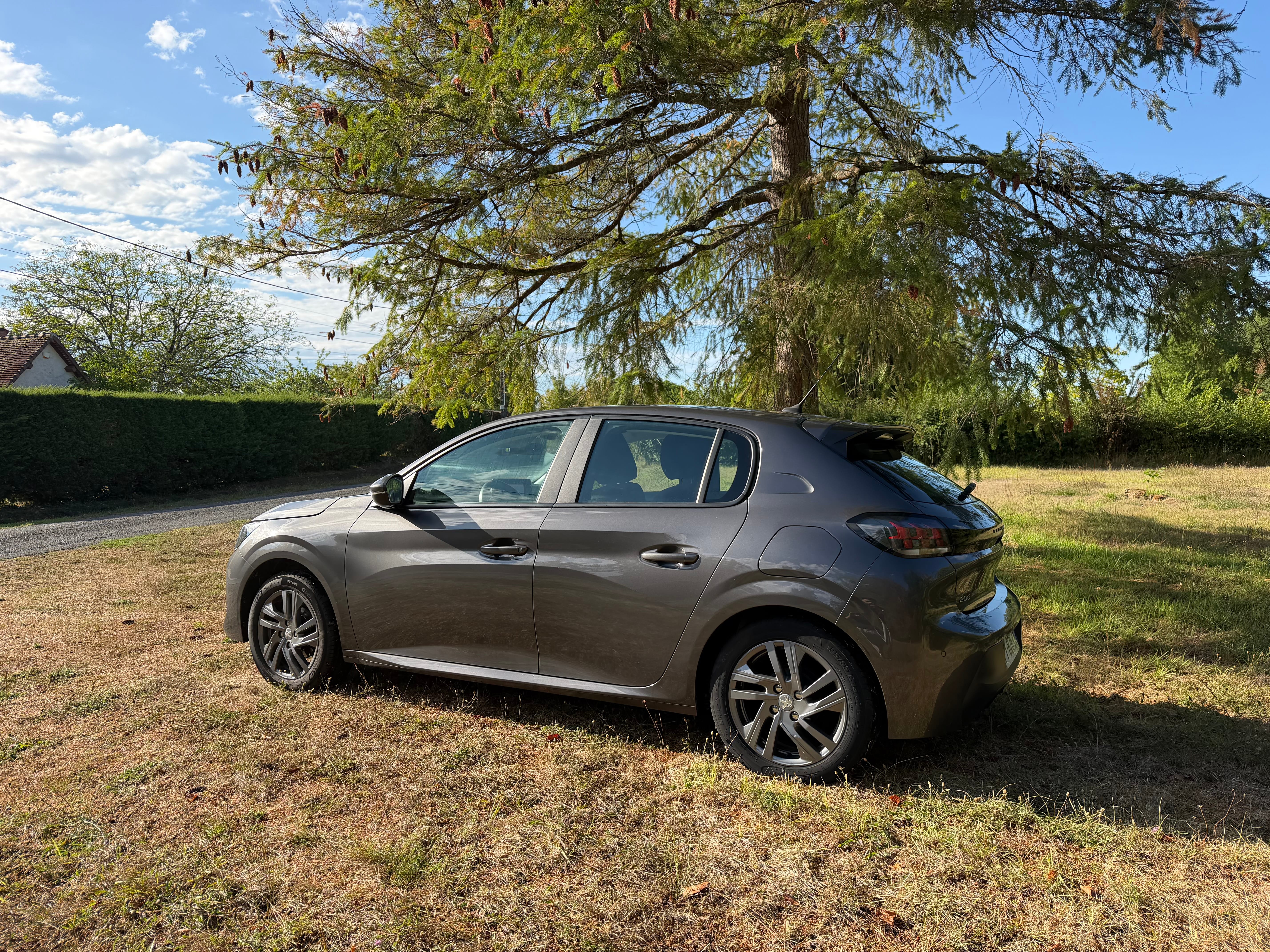 Peugeot 208 avec Climatisation