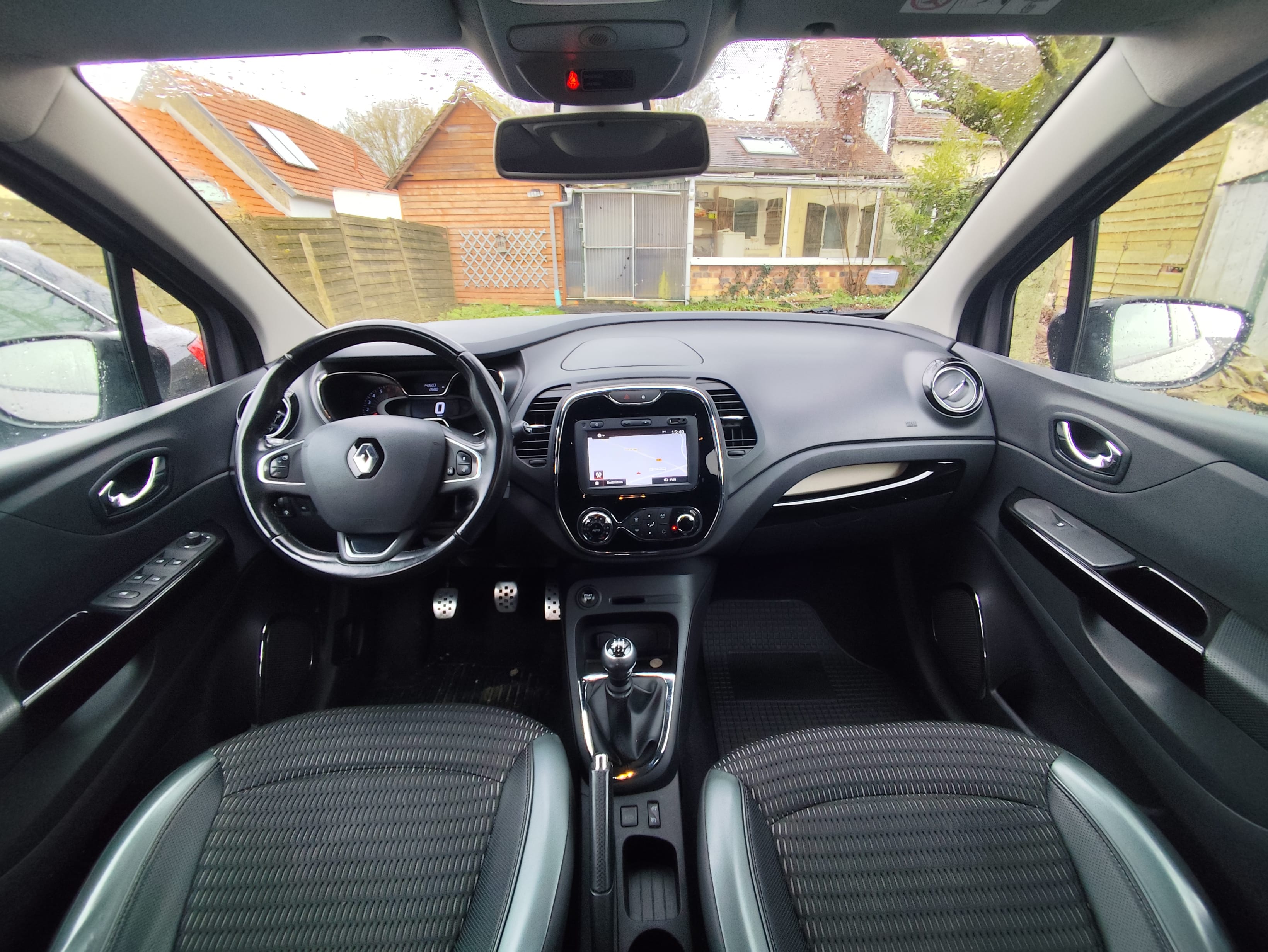 Renault Captur Essence proche gare 24/24 avec Régulateur de vitesse