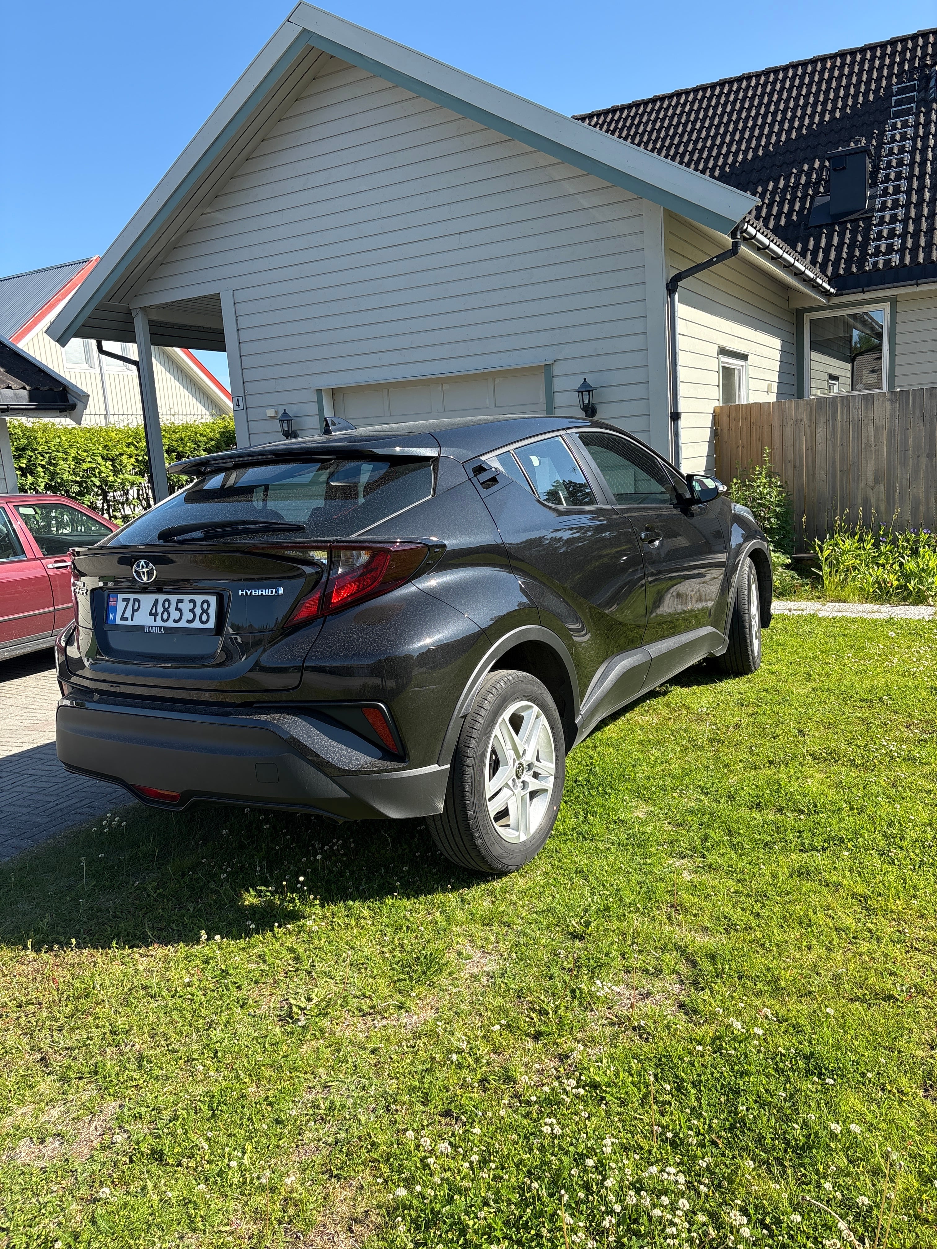 Toyota C-HR Hybrid med Cruisekontroll