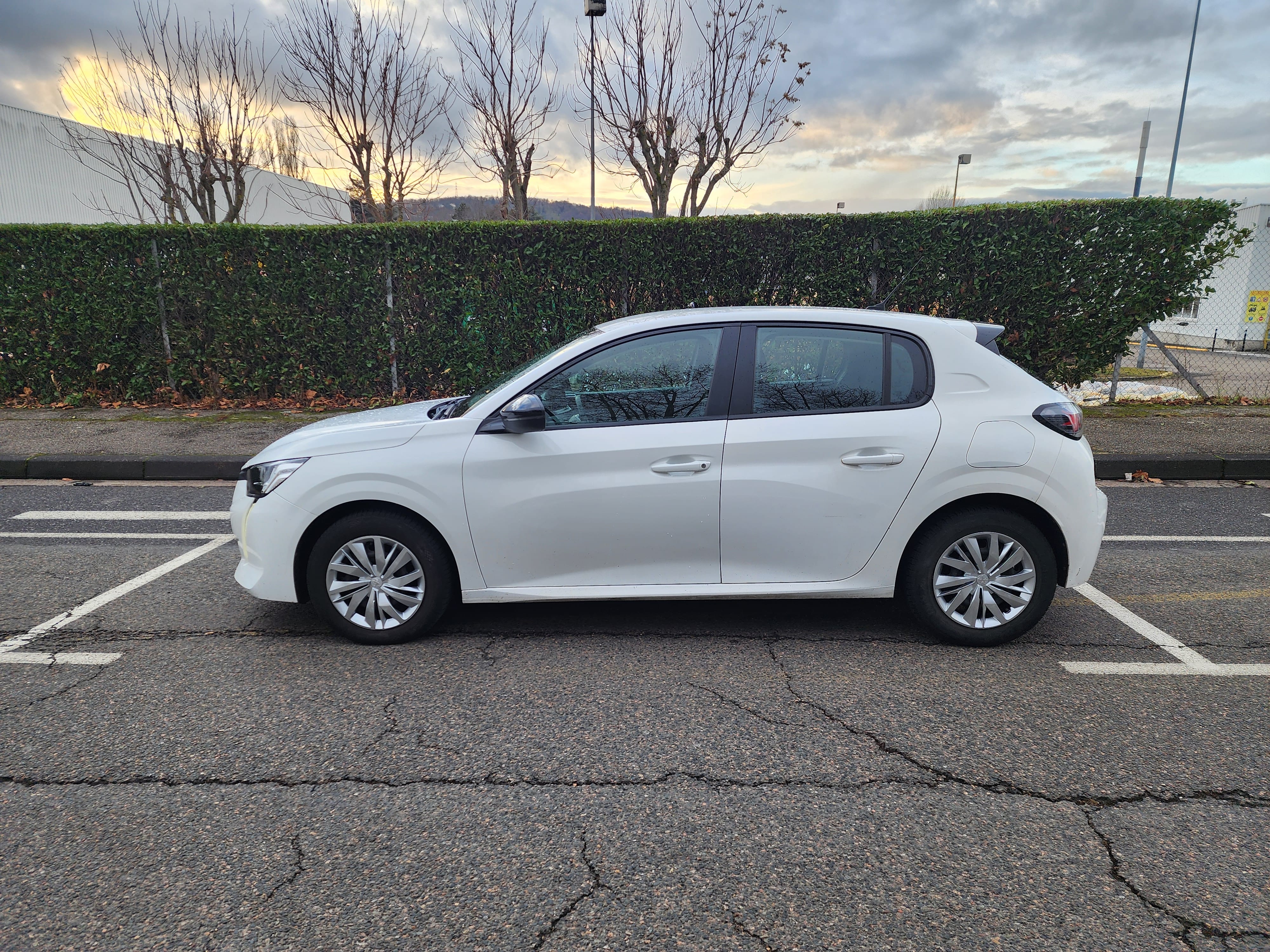 Peugeot 208 avec Climatisation