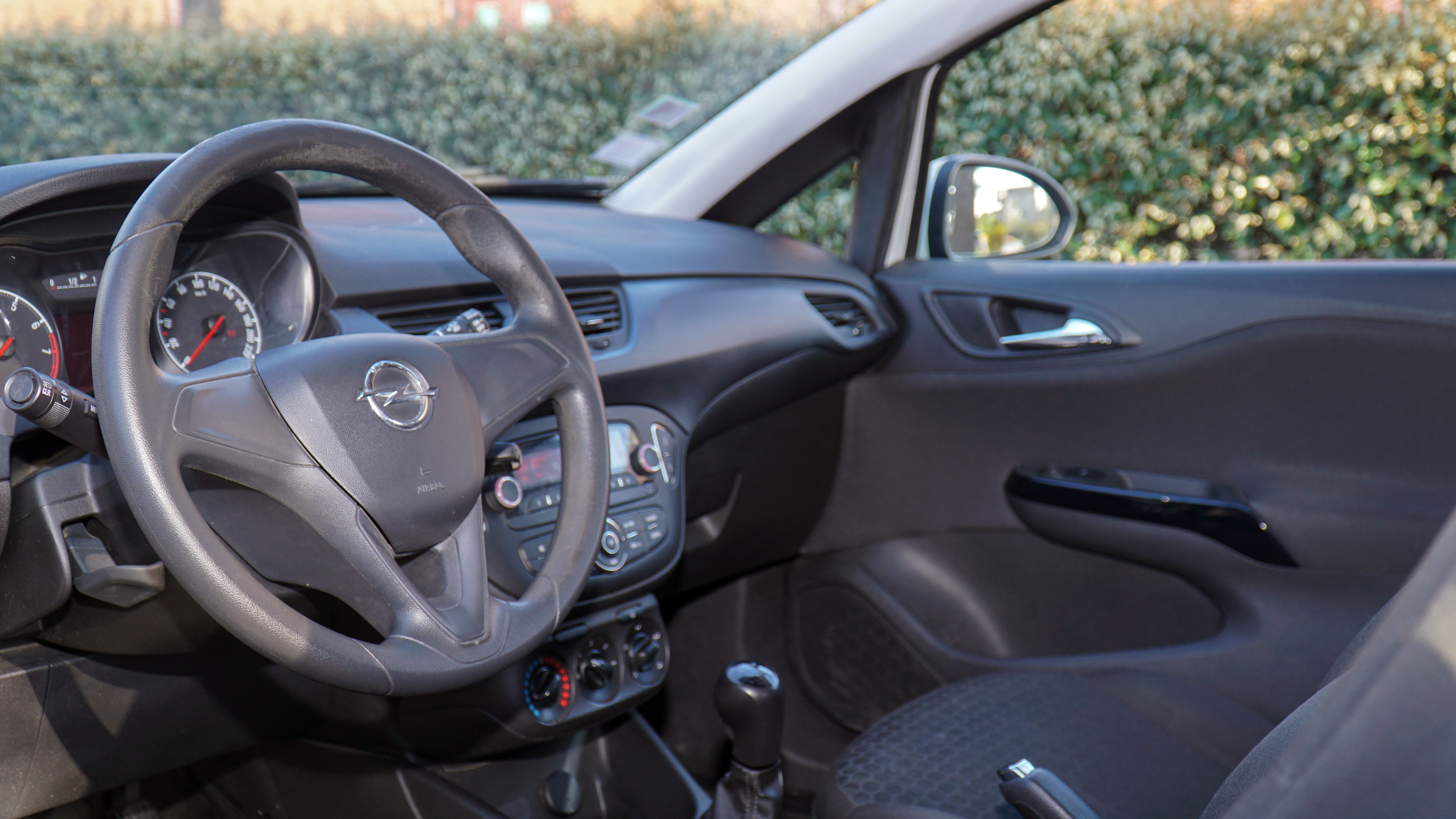 Opel Corsa avec Siège bébé