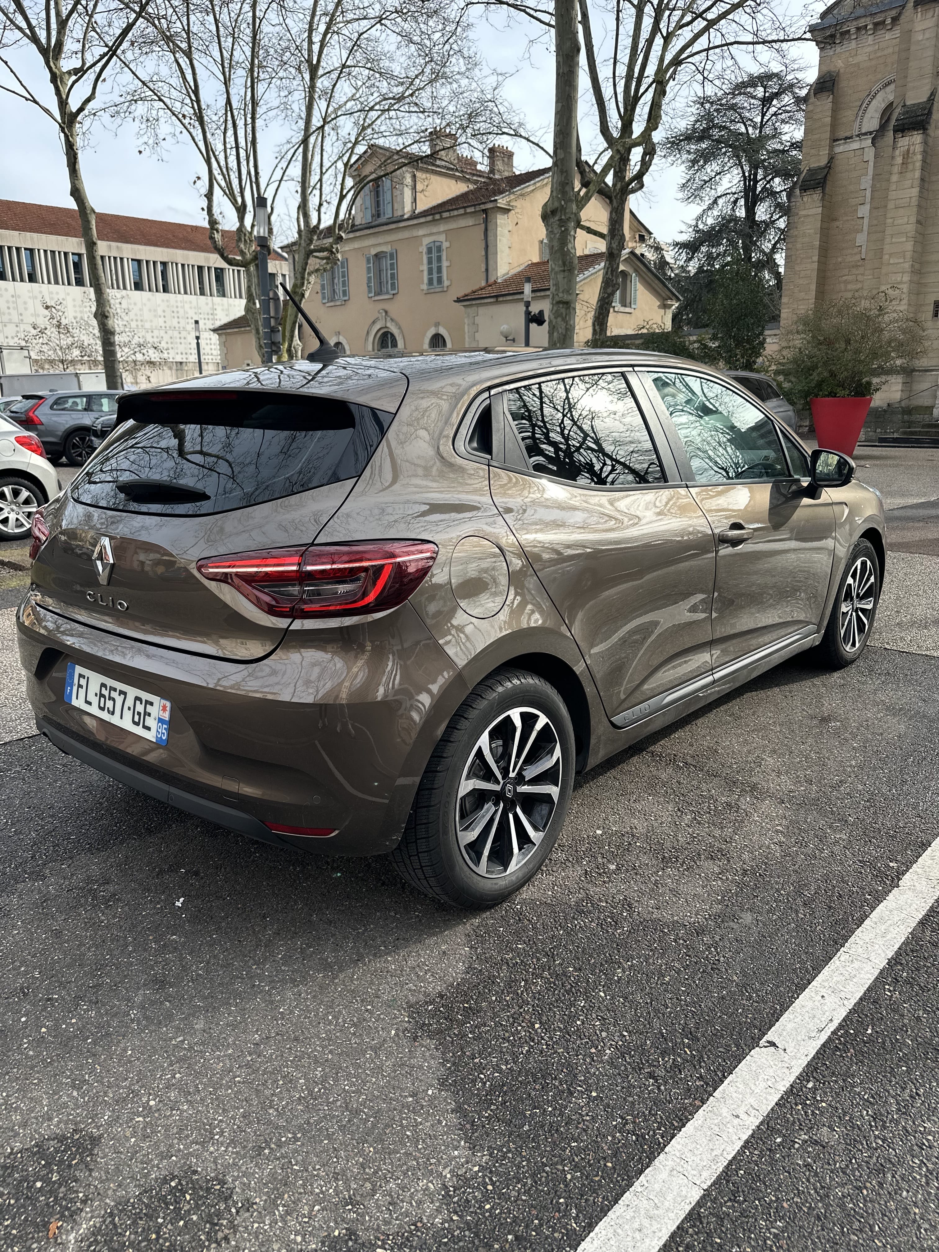 Renault Clio avec Climatisation