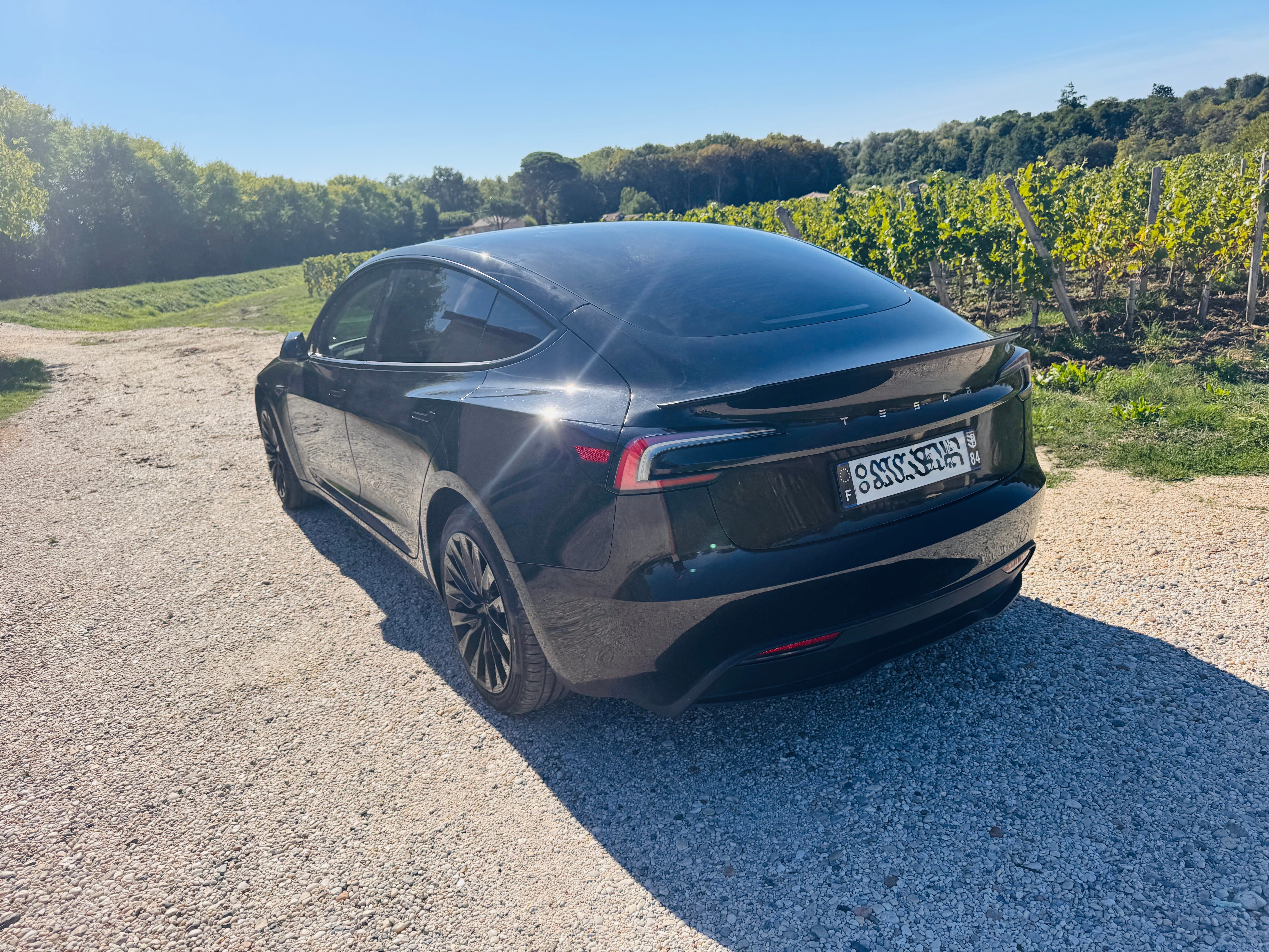 Tesla Model 3 avec Caméra de recul