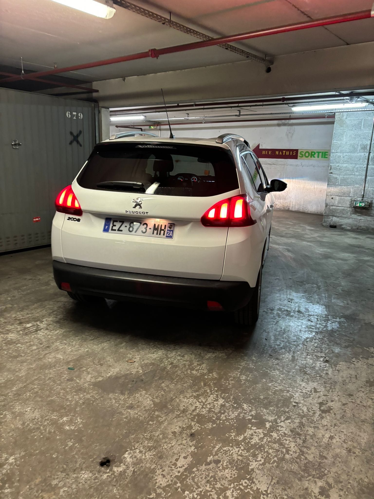 Peugeot 2008 avec GPS