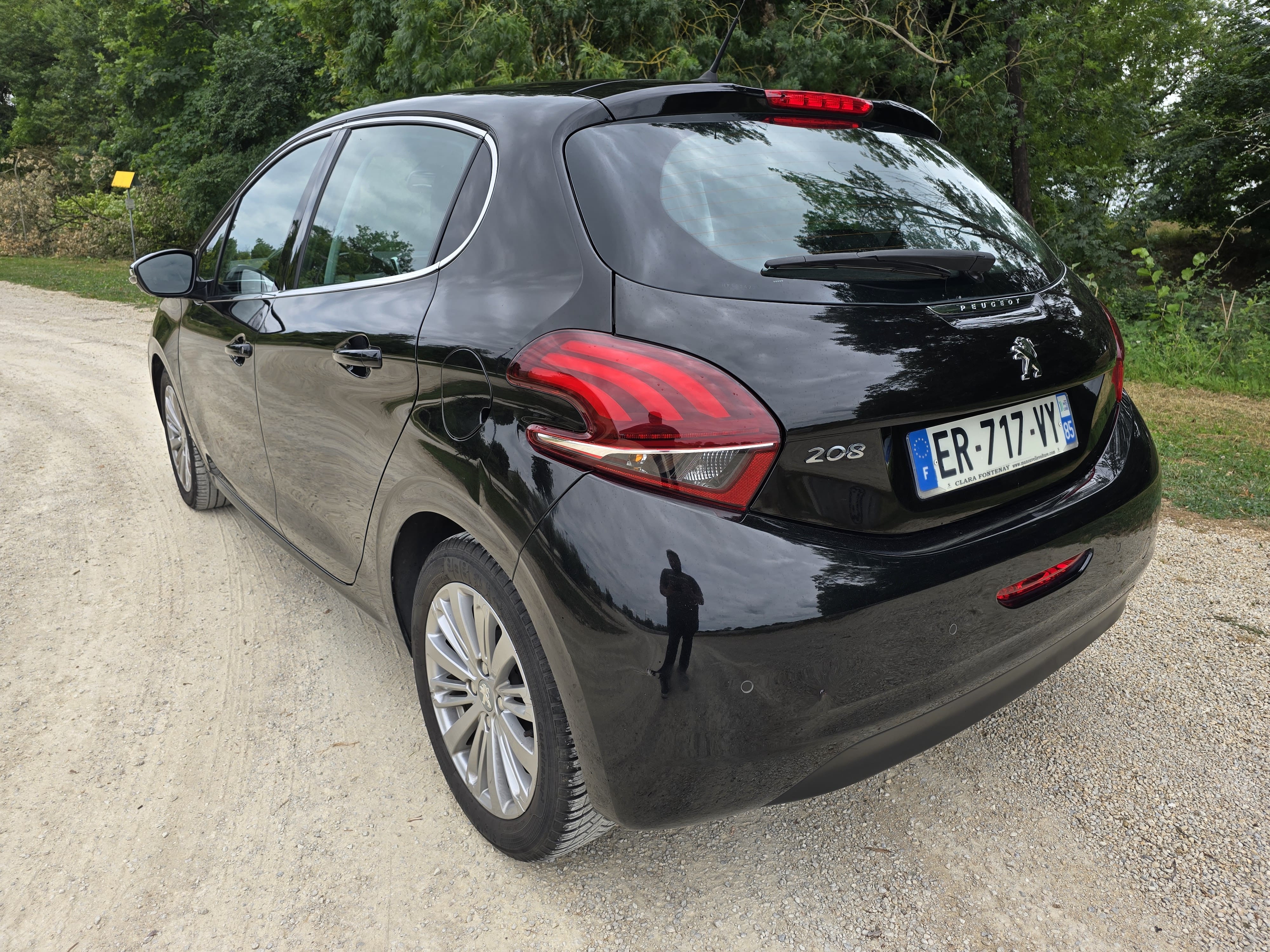 Peugeot 208 avec GPS
