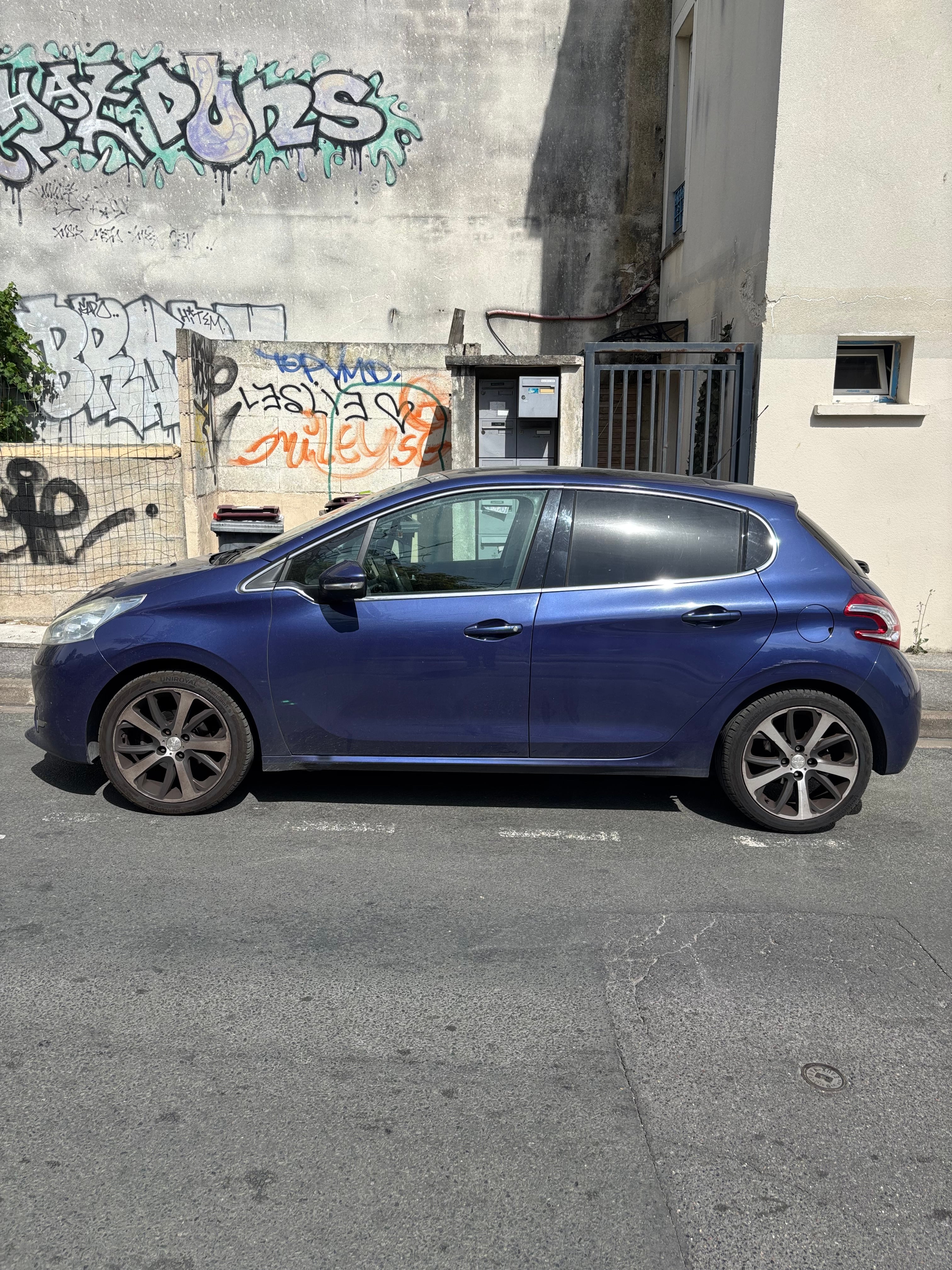 Peugeot 208 1.6 VTI avec Climatisation