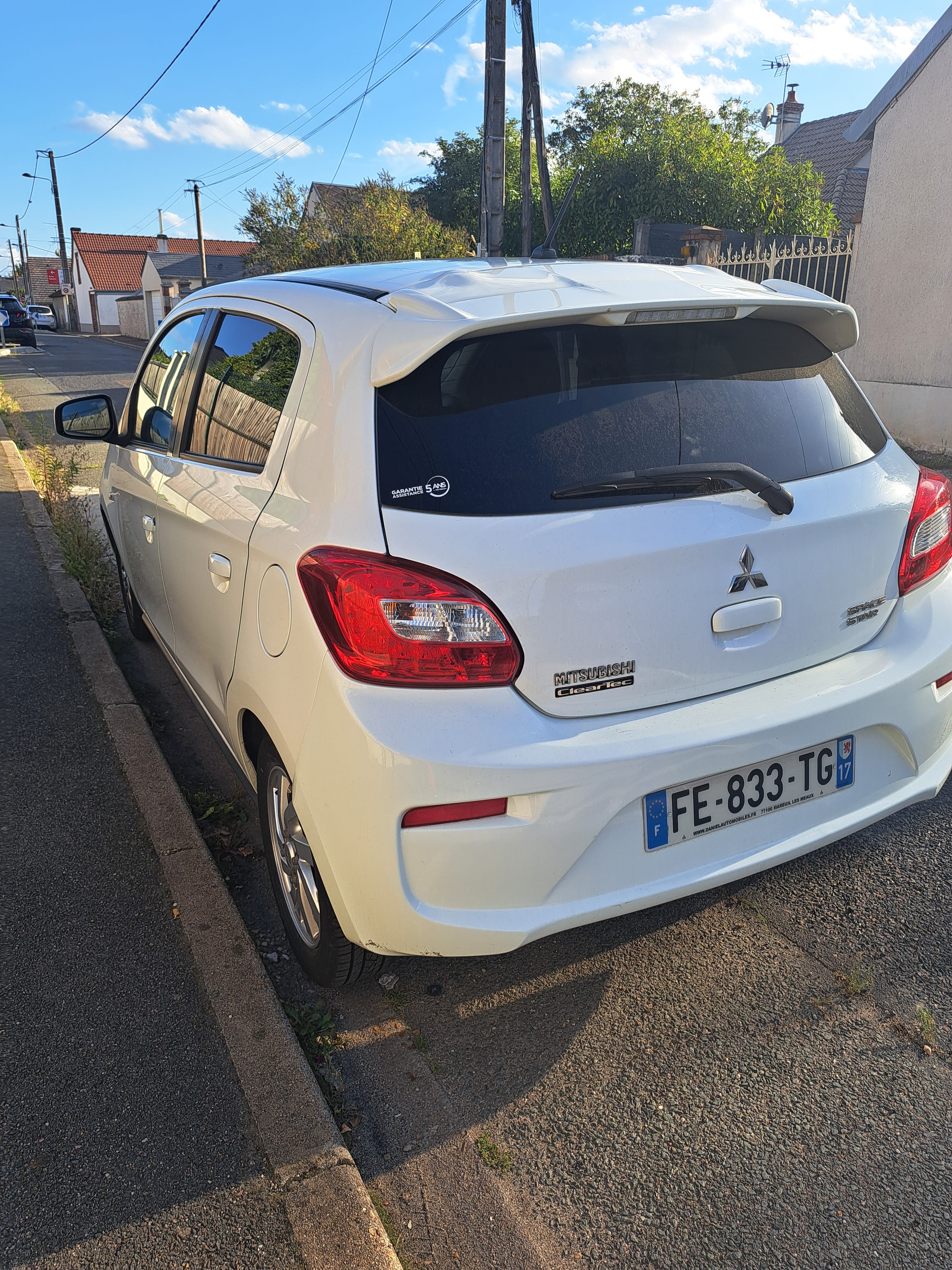 Mitsubishi Space Star 1,2 avec GPS