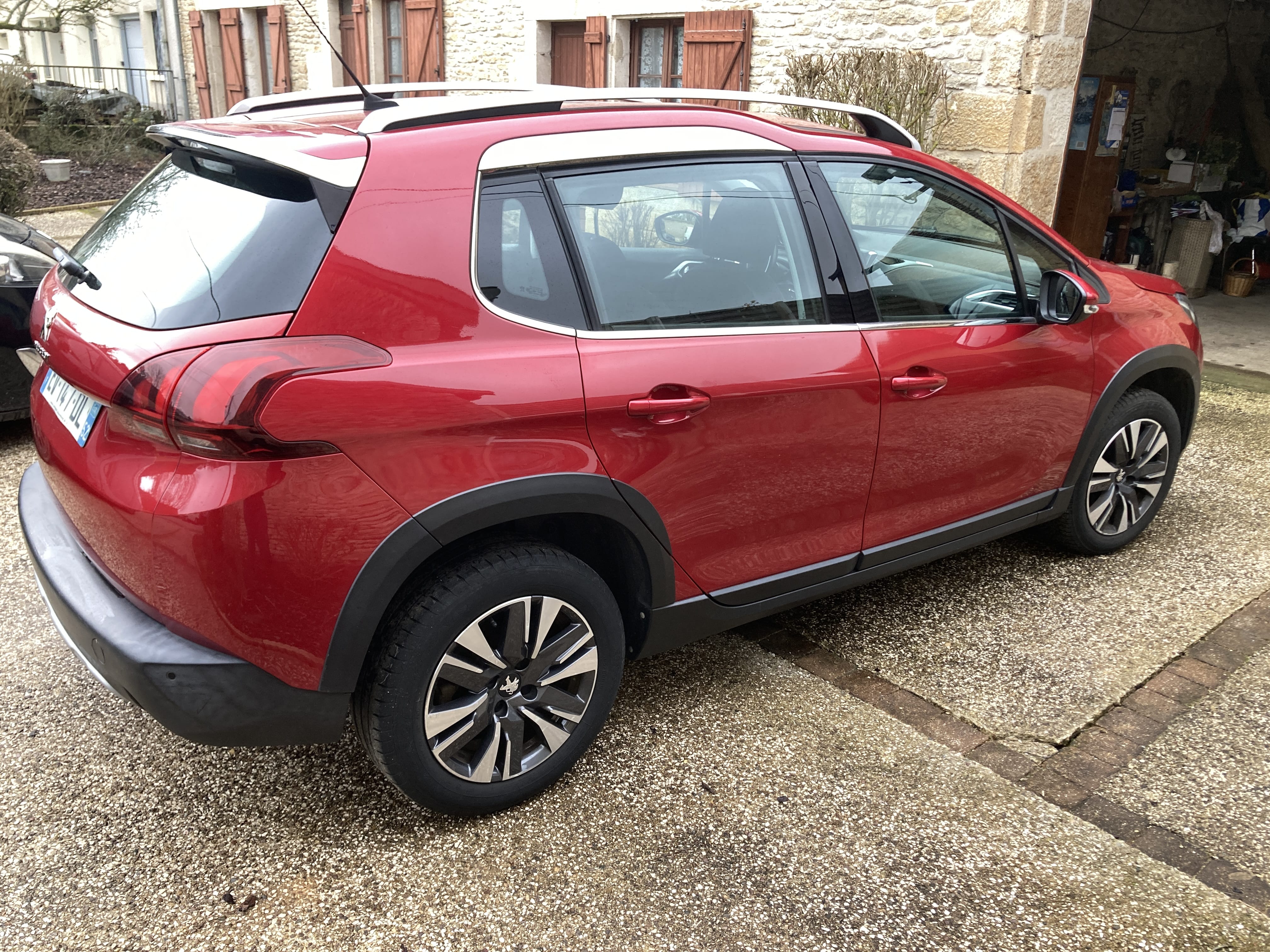 Peugeot 2008 con Cámara de marcha atrás