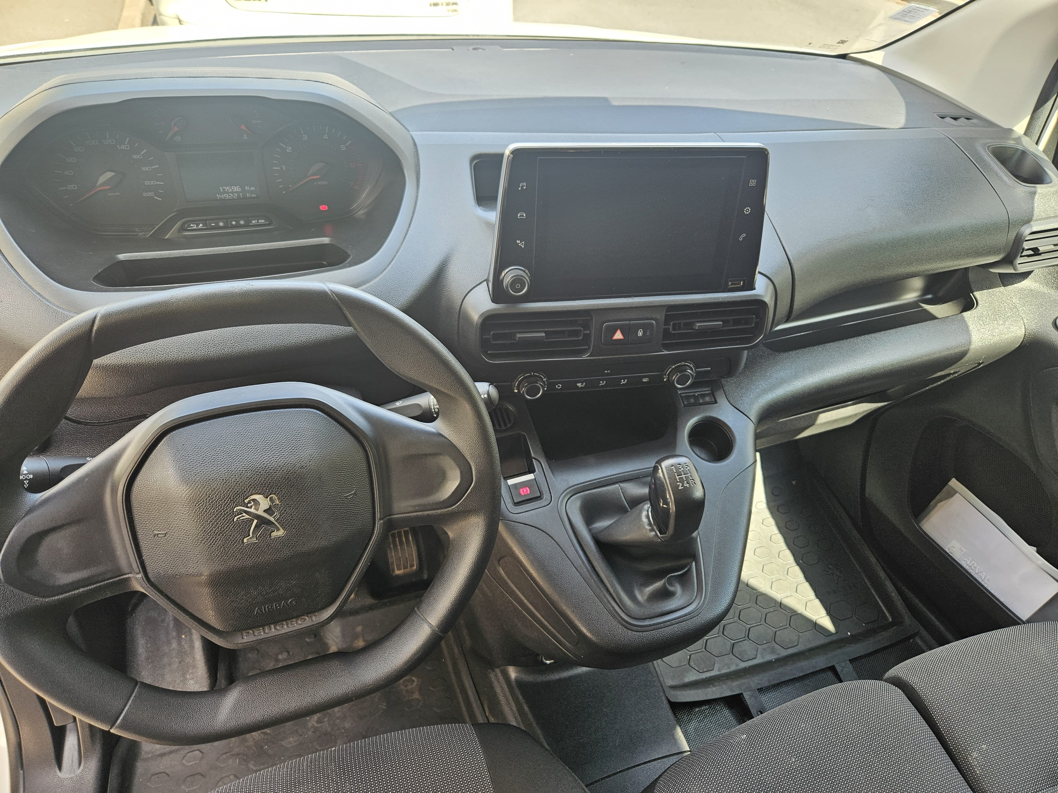Peugeot Partner avec GPS