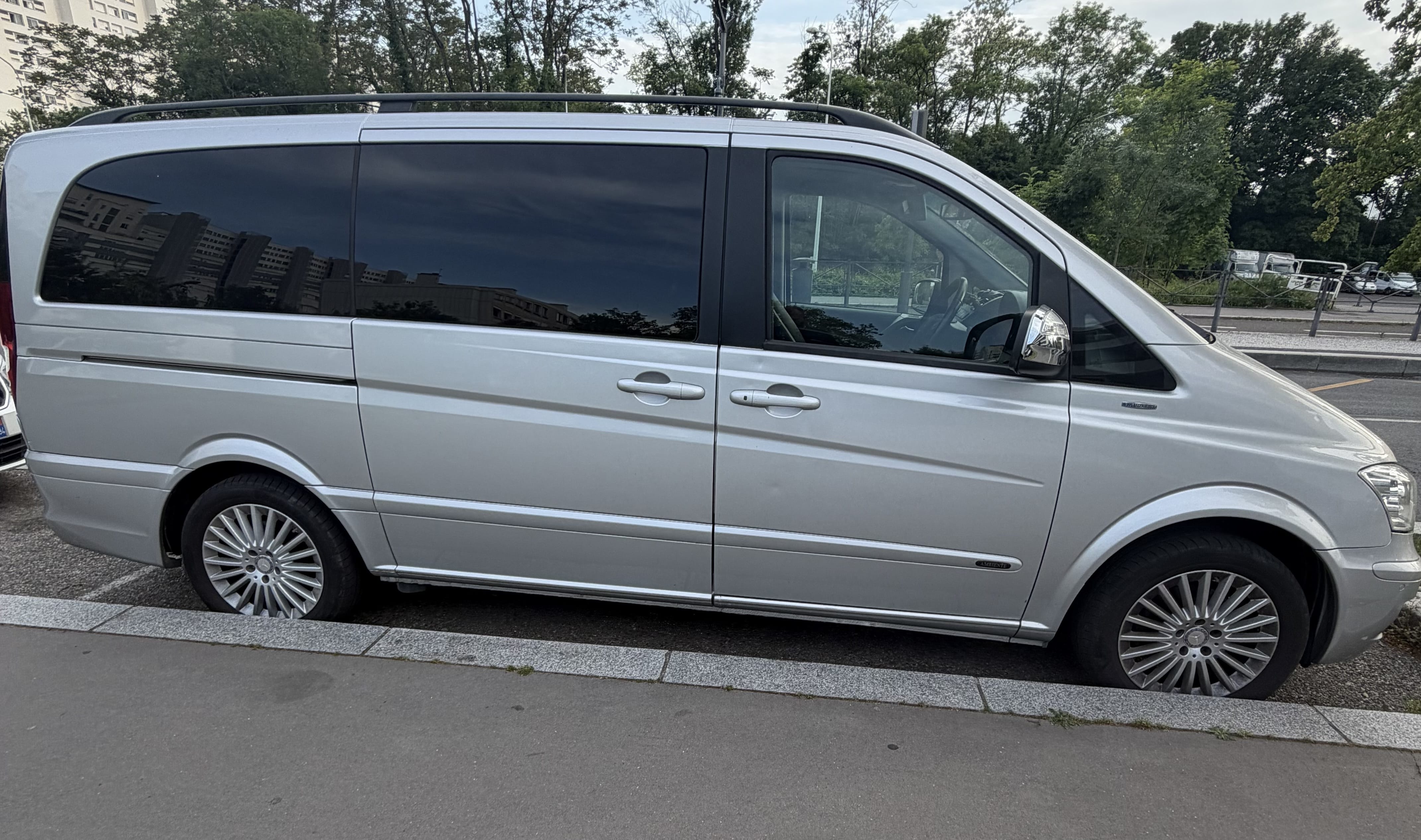 Mercedes-Benz Viano avec Climatisation