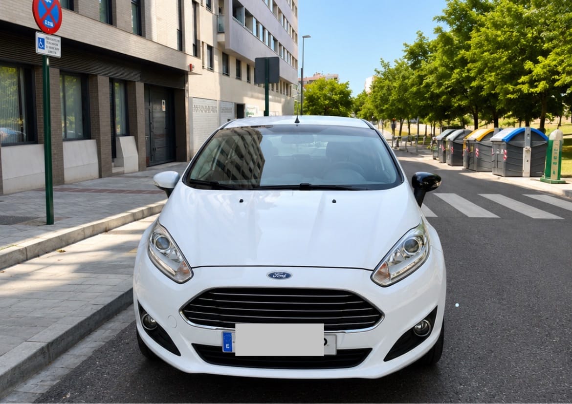 Ford Fiesta avec Climatisation