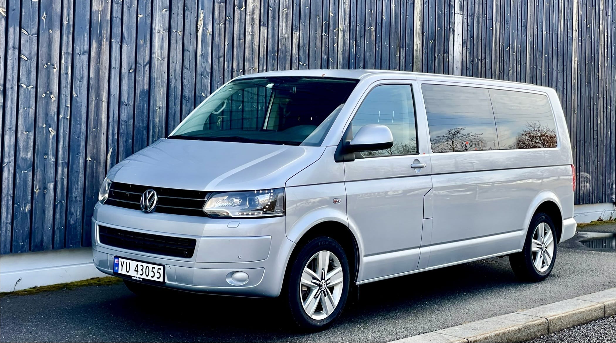 Volkswagen Caravelle 4x4 - Automat gir mit Tempomat