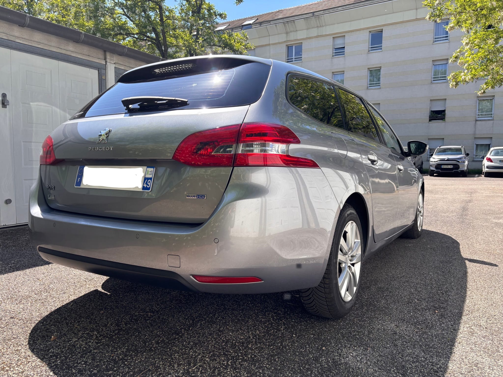 Peugeot 308 SW avec Autoradio