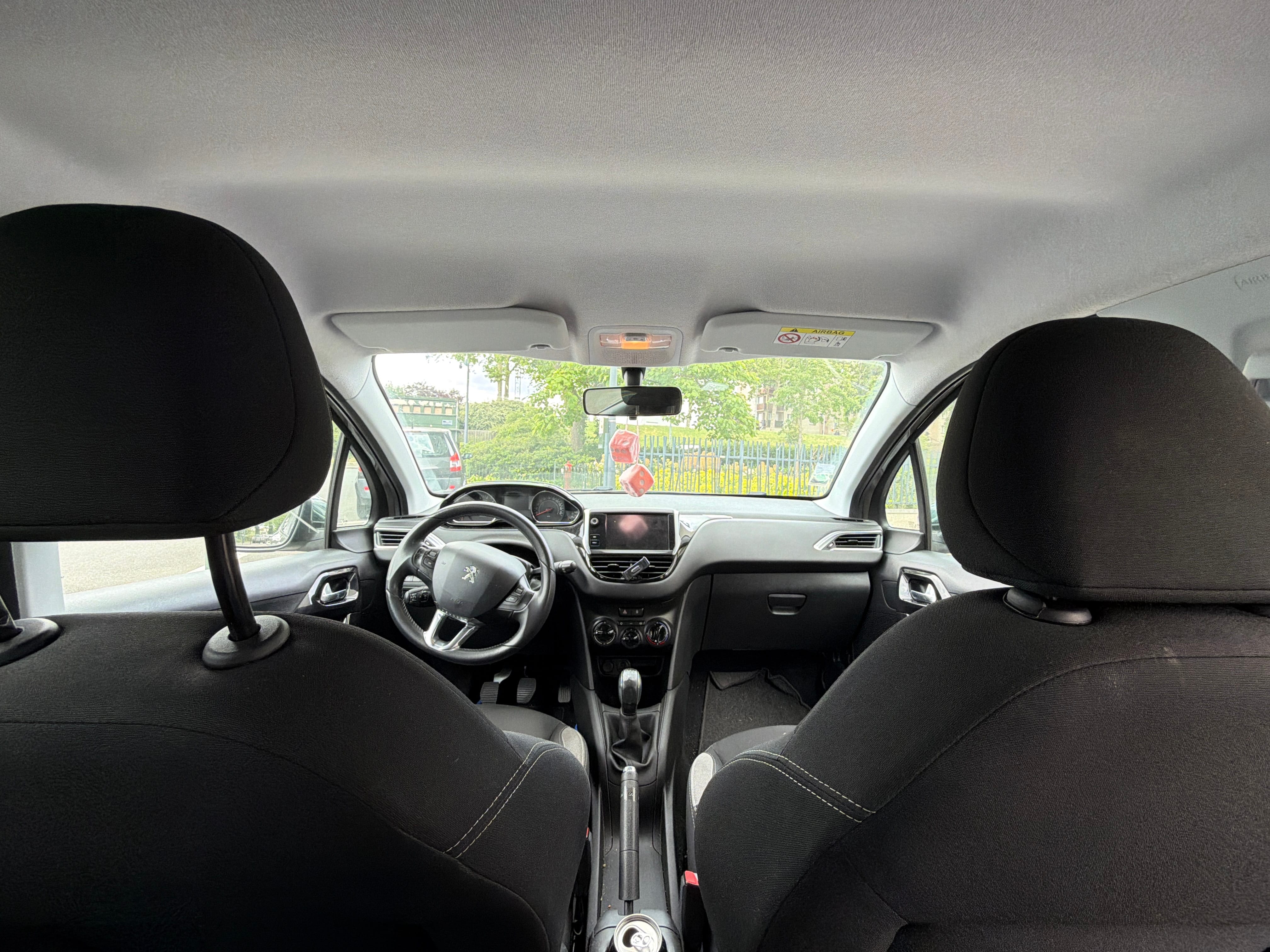 Peugeot 208 avec Régulateur de vitesse