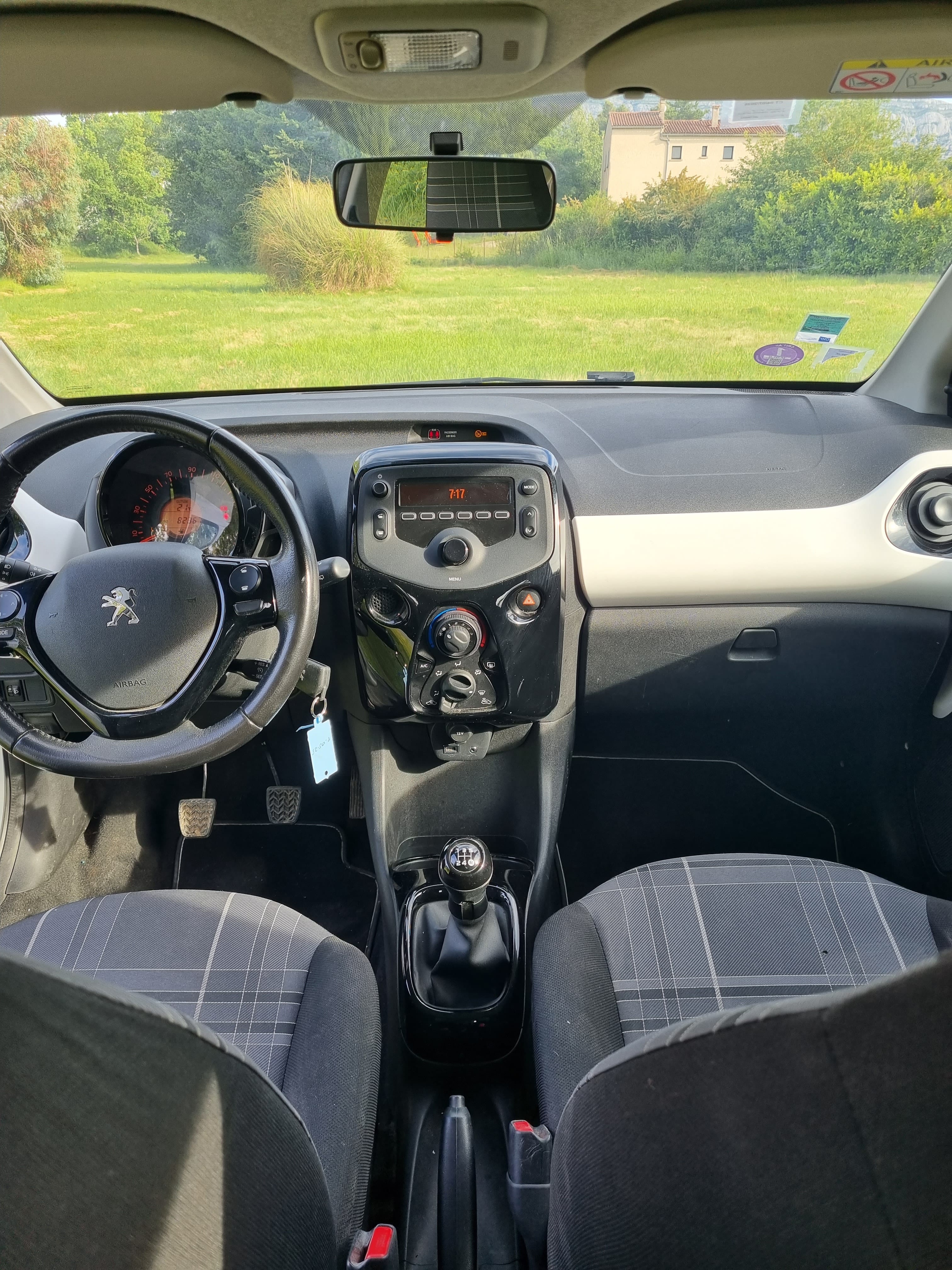 Peugeot 108 met Audio- / iPod-ingang