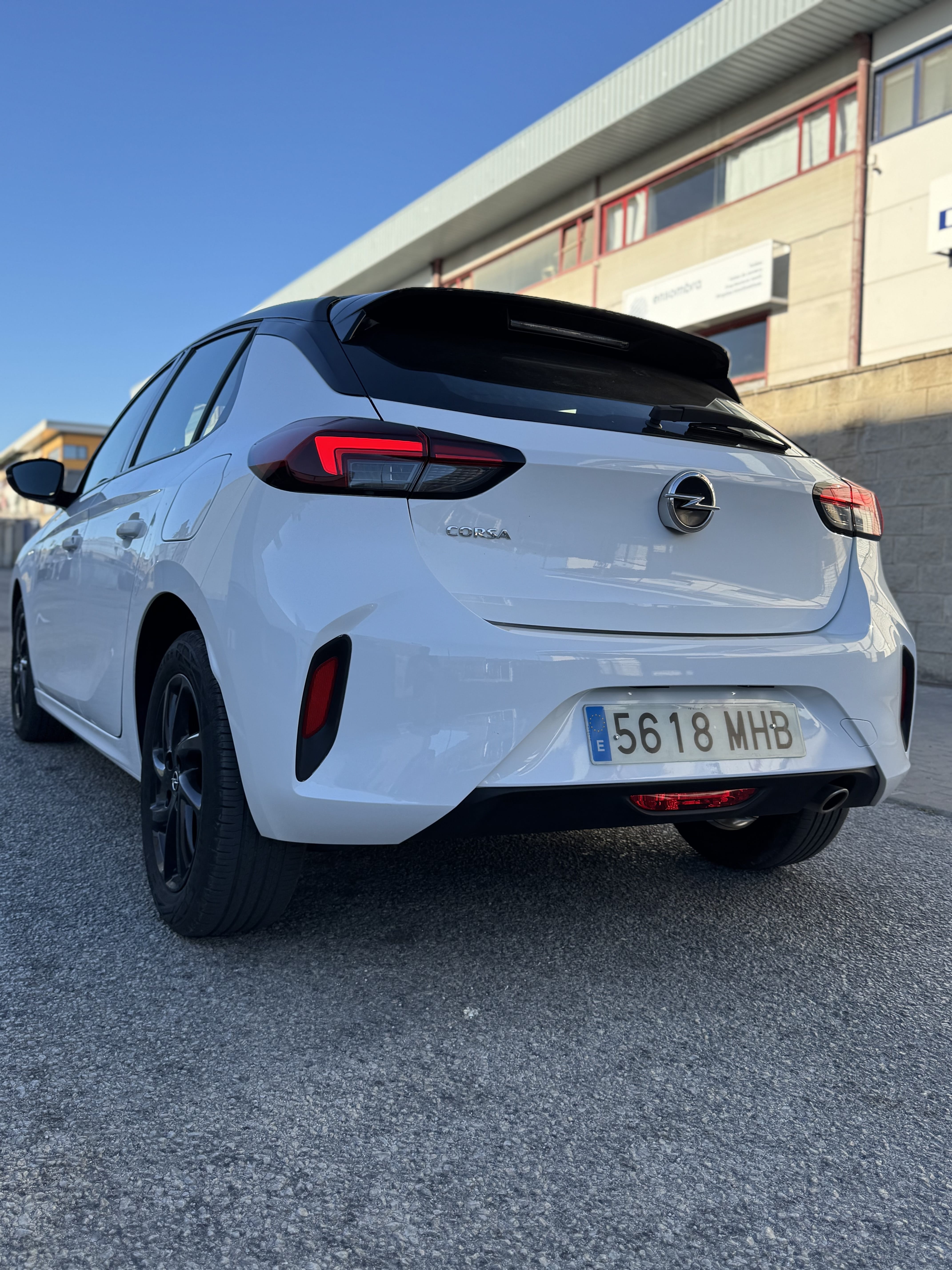 Opel Corsa 1.2 turbo con Apple CarPlay