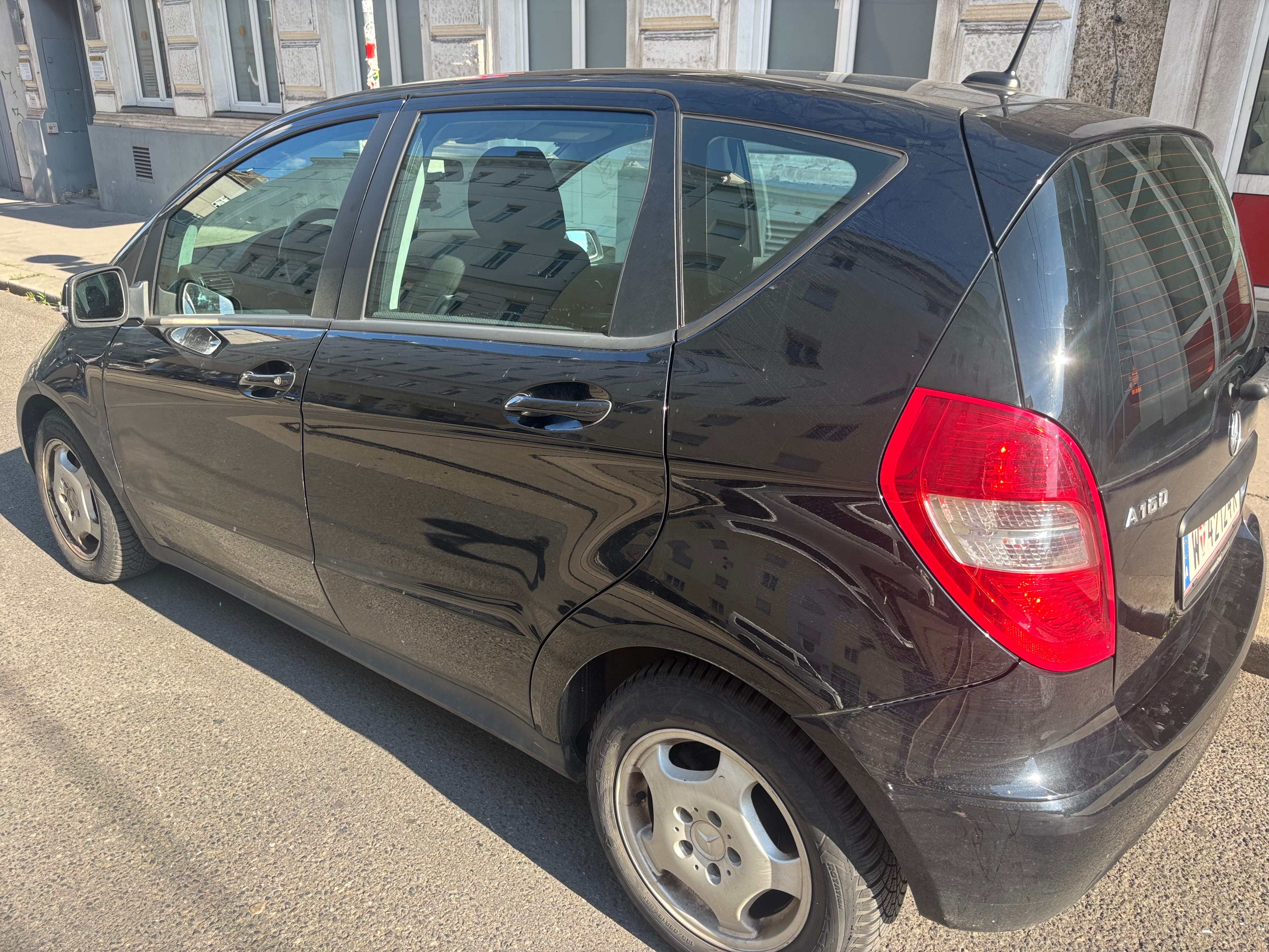 Mercedes-Benz A-Klasse with Air conditioning