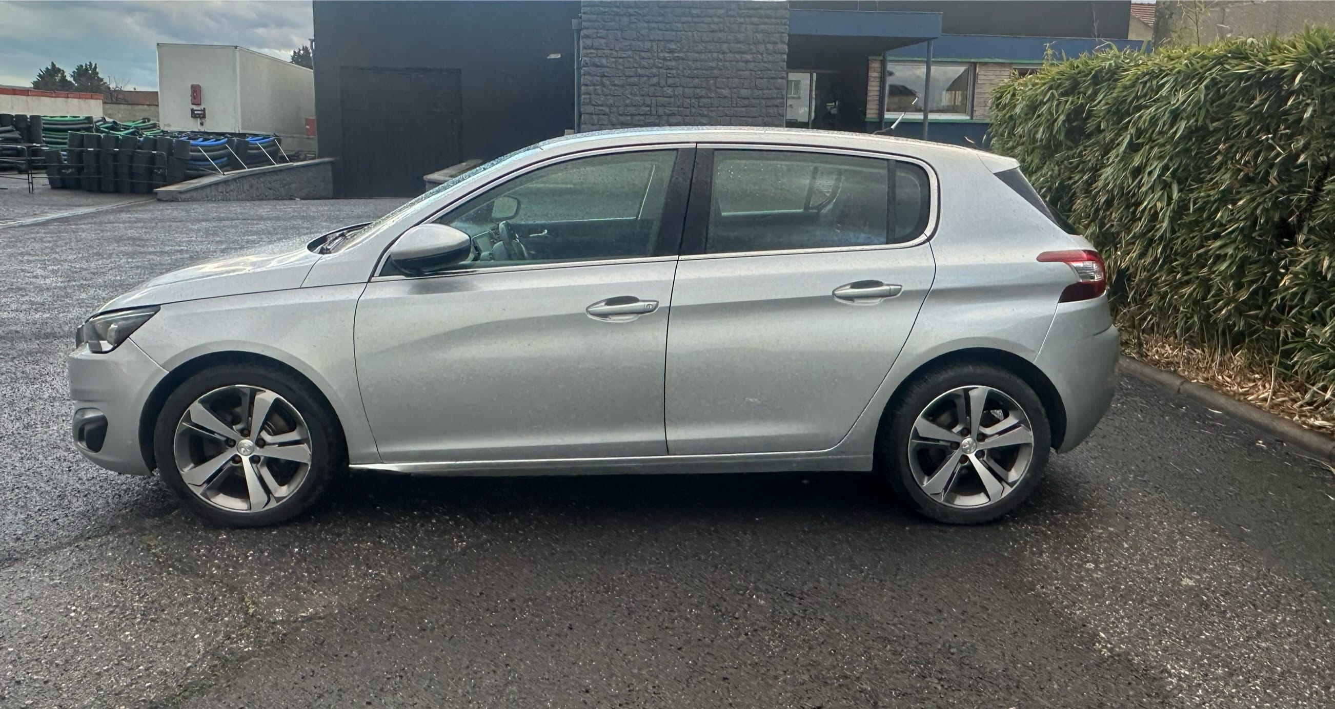 Peugeot 308 avec Climatisation