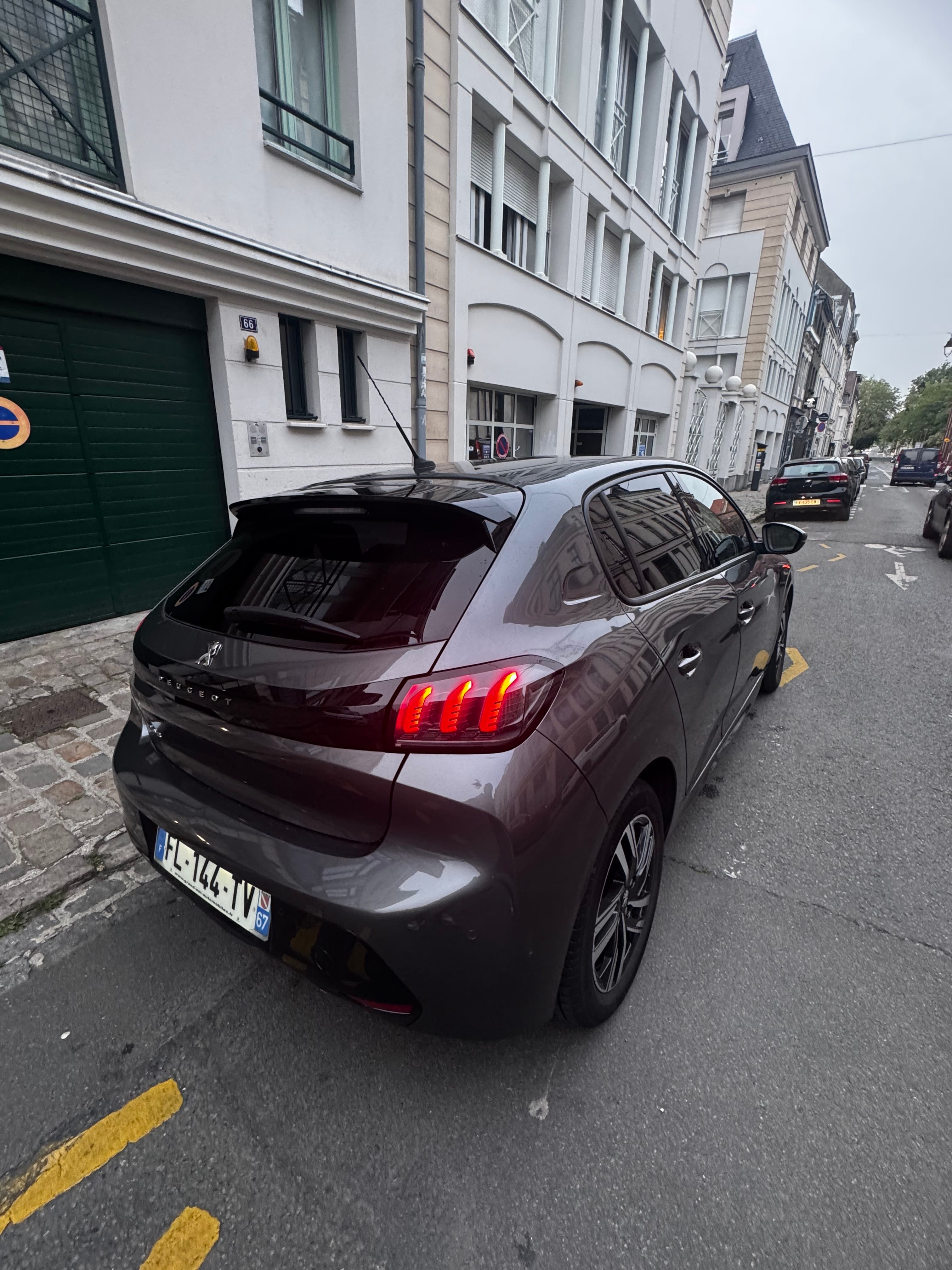 Peugeot 208, 2019, Essence 98
