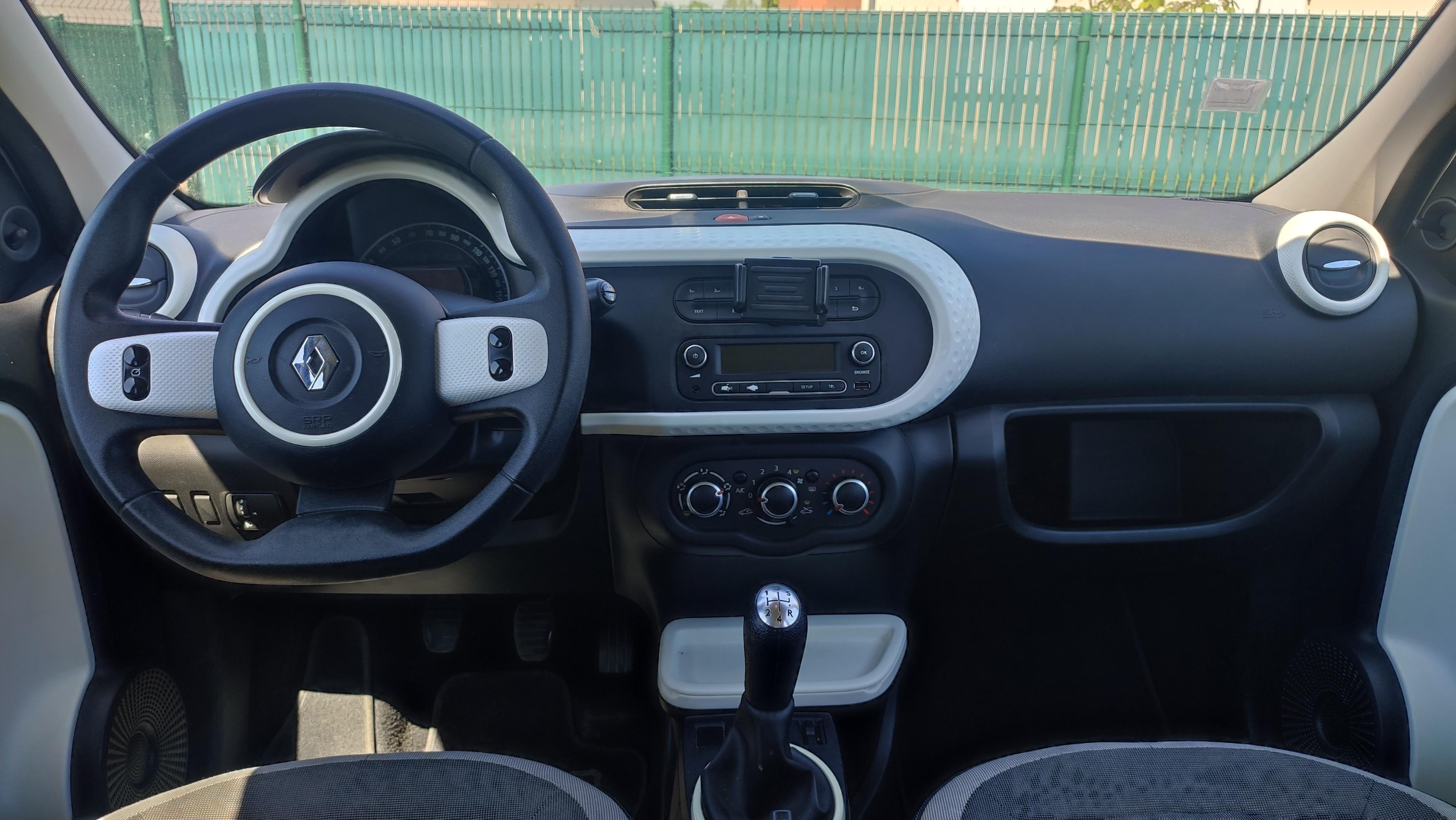 Renault Twingo III avec Entrée audio / iPod