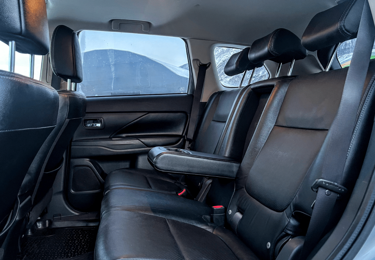 Mitsubishi Outlander Hybrid med Firehjulstrekk