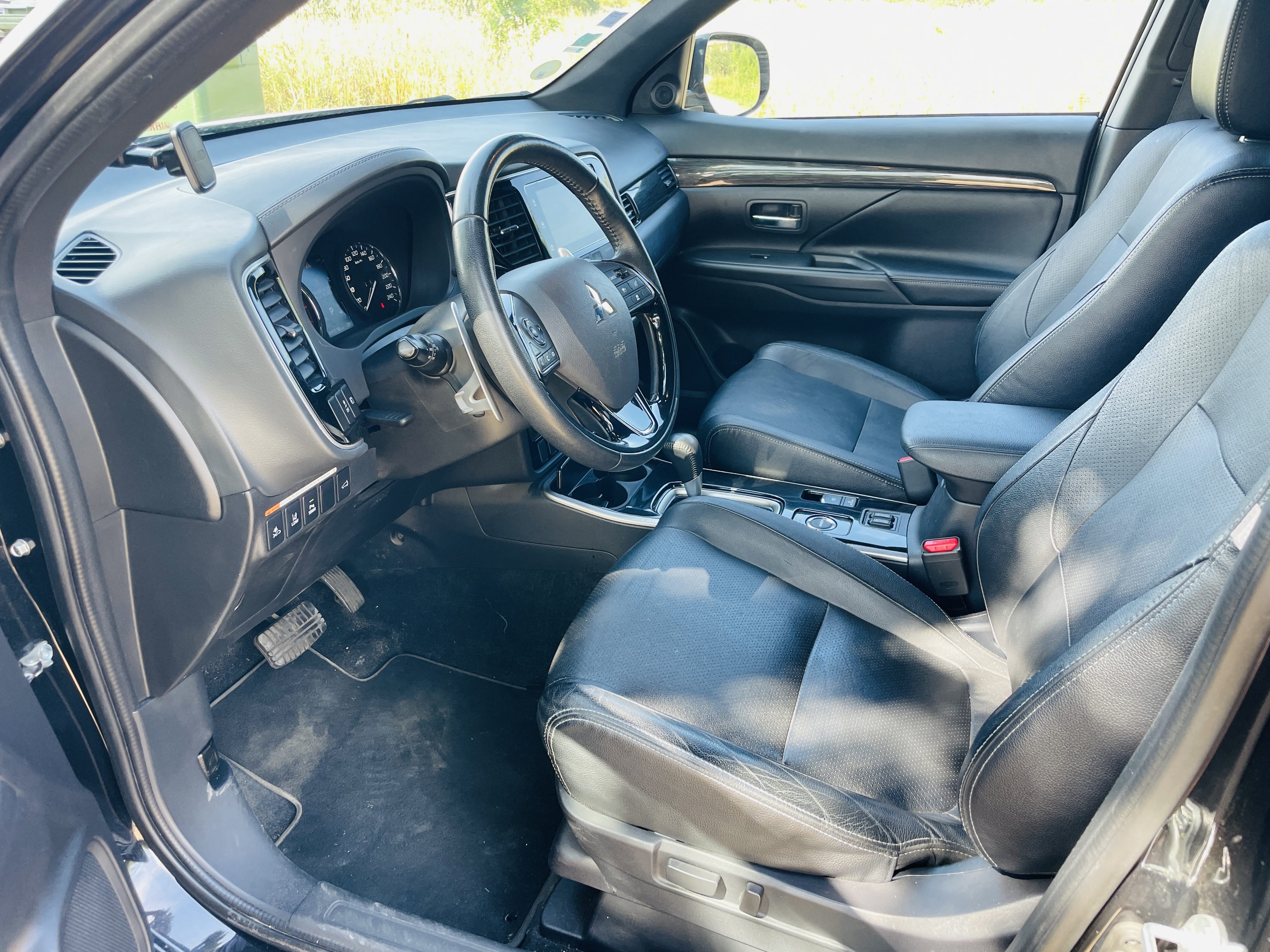 Mitsubishi Outlander 2.2 DID Black Collection avec Quatre roues motrices