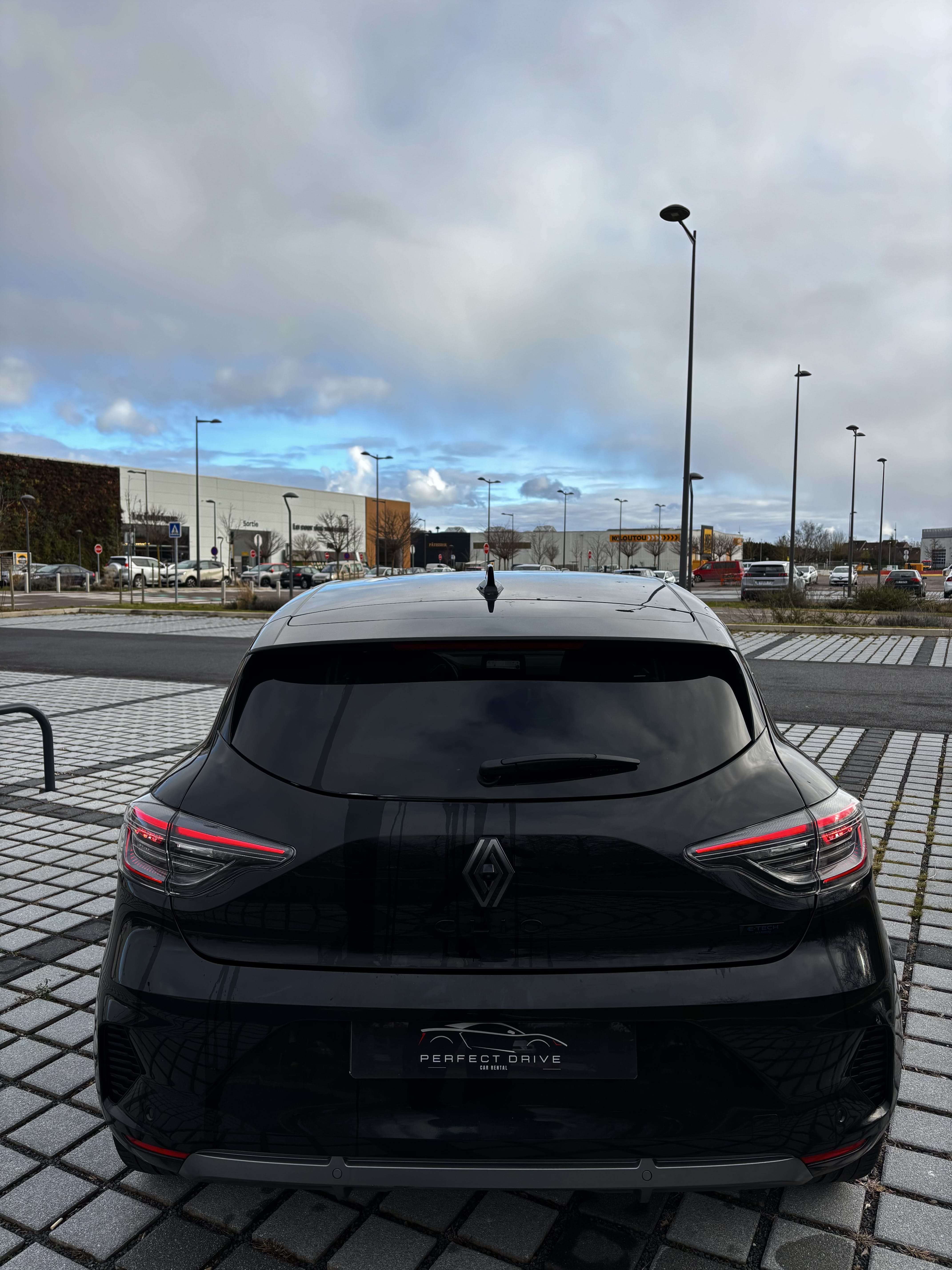 Renault Clio E-tech avec Climatisation