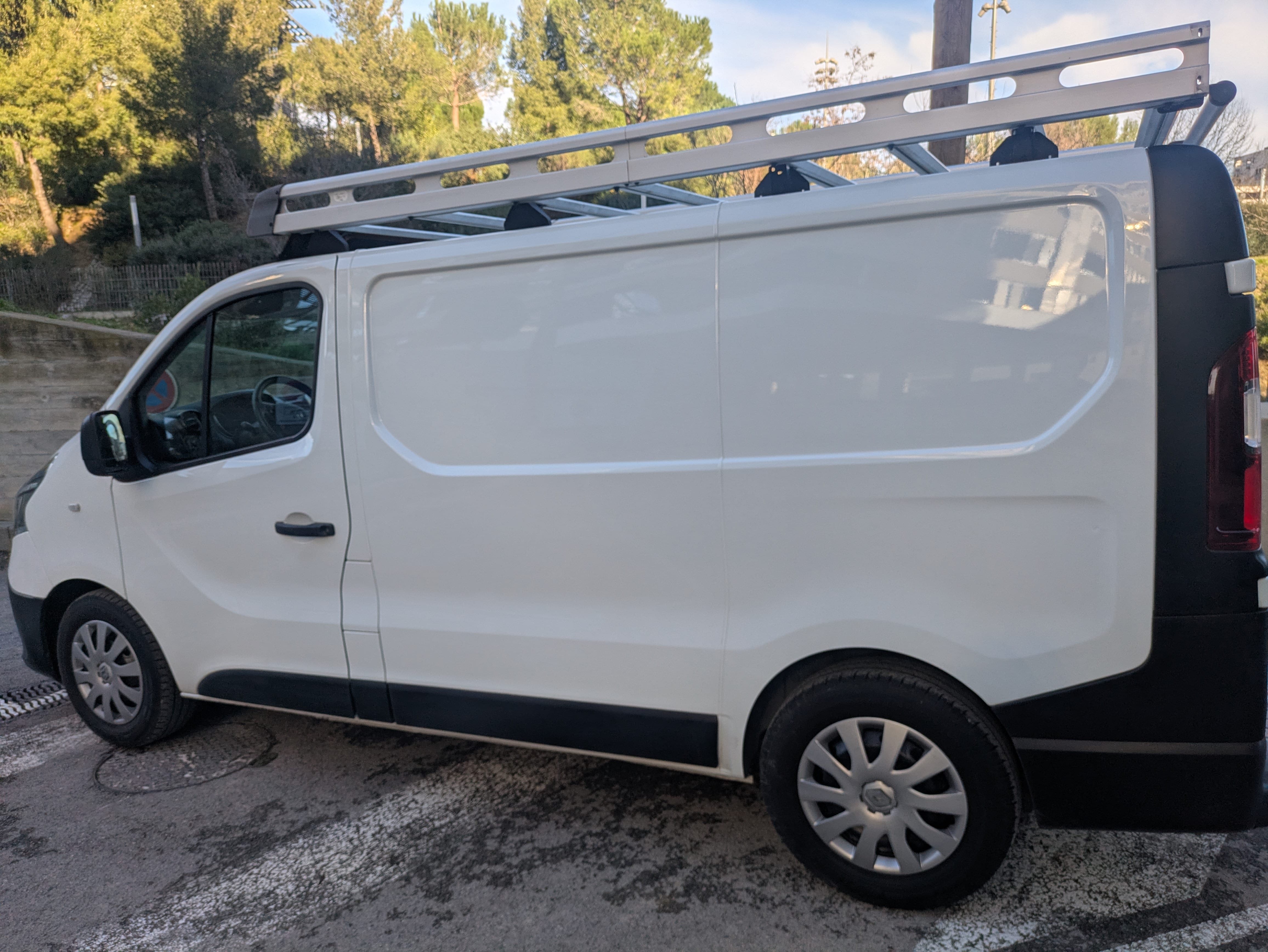 Renault Trafic with Air conditioning