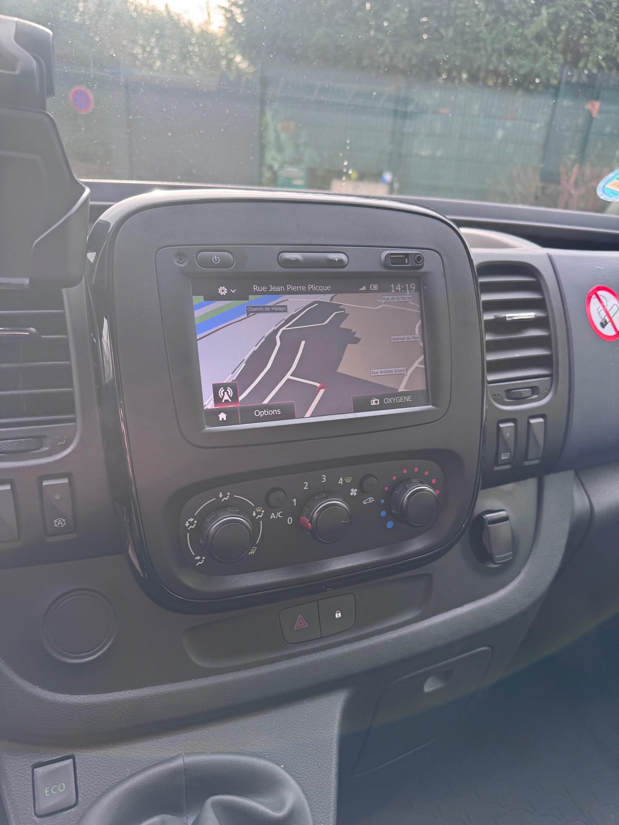 Opel Vivaro Combi avec Audio Bluetooth