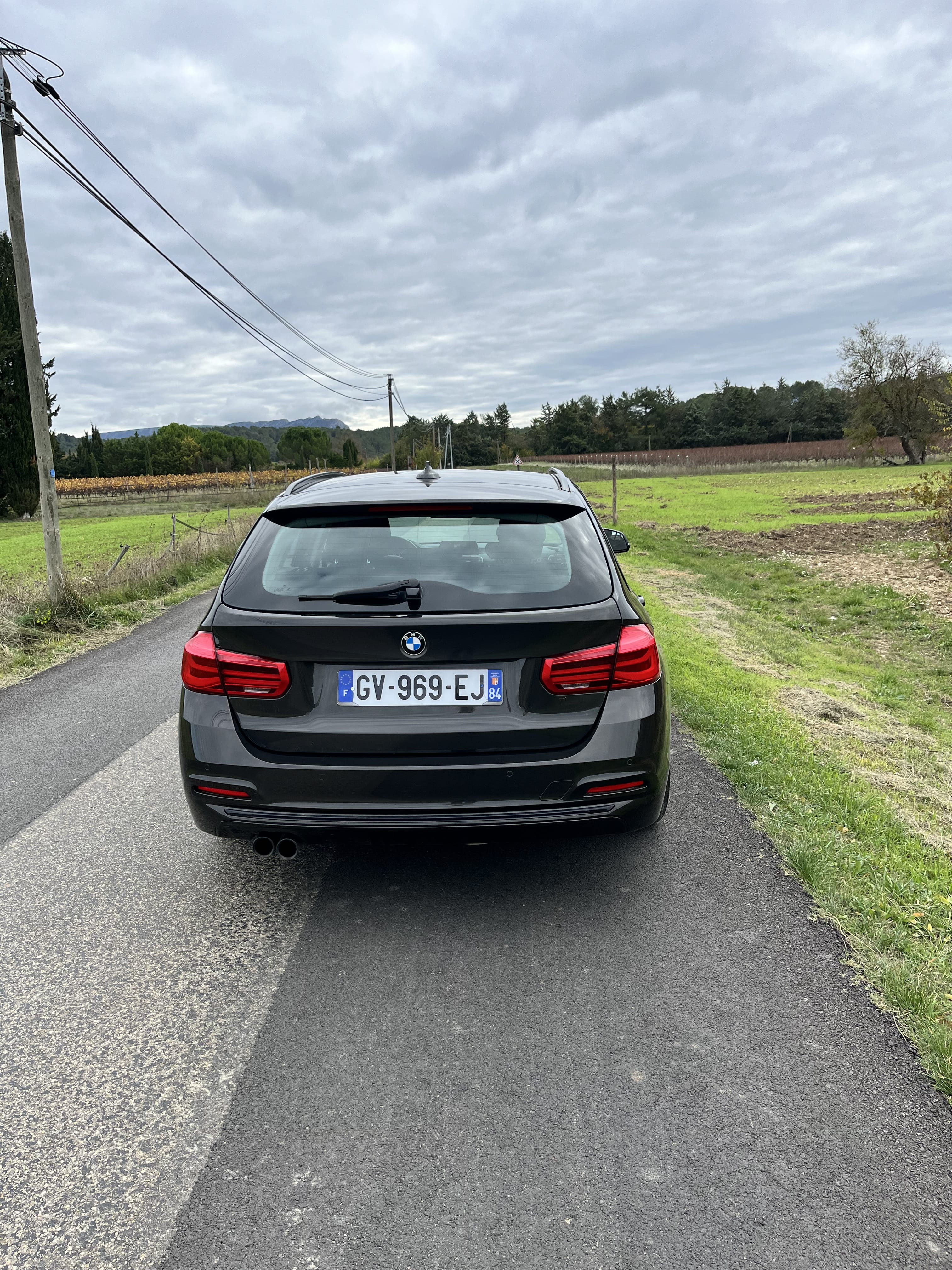 BMW Série 3 320d xDrive avec GPS
