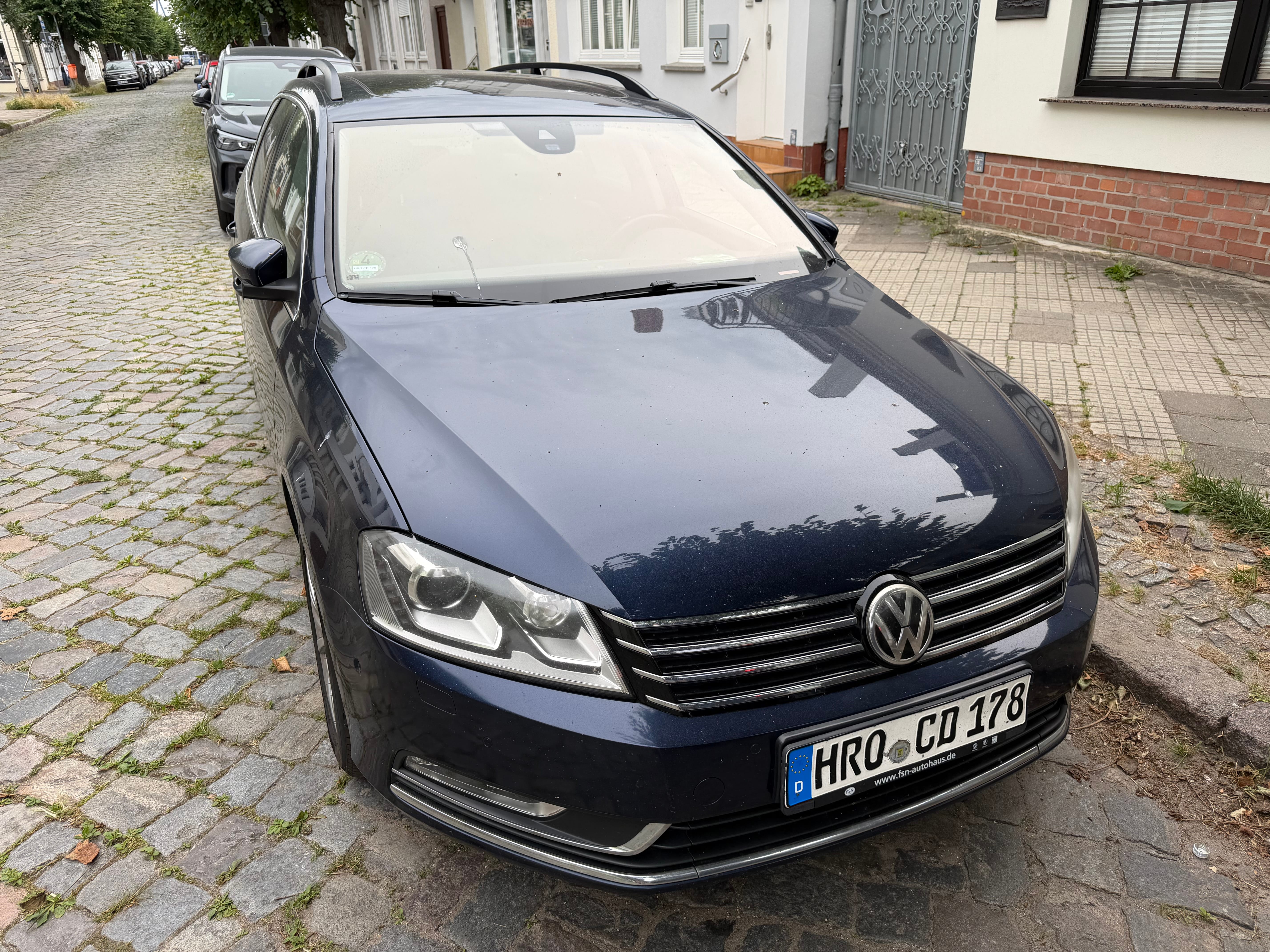 Volkswagen Passat 2.0L TDI SEL Premium mit Klimaanlage
