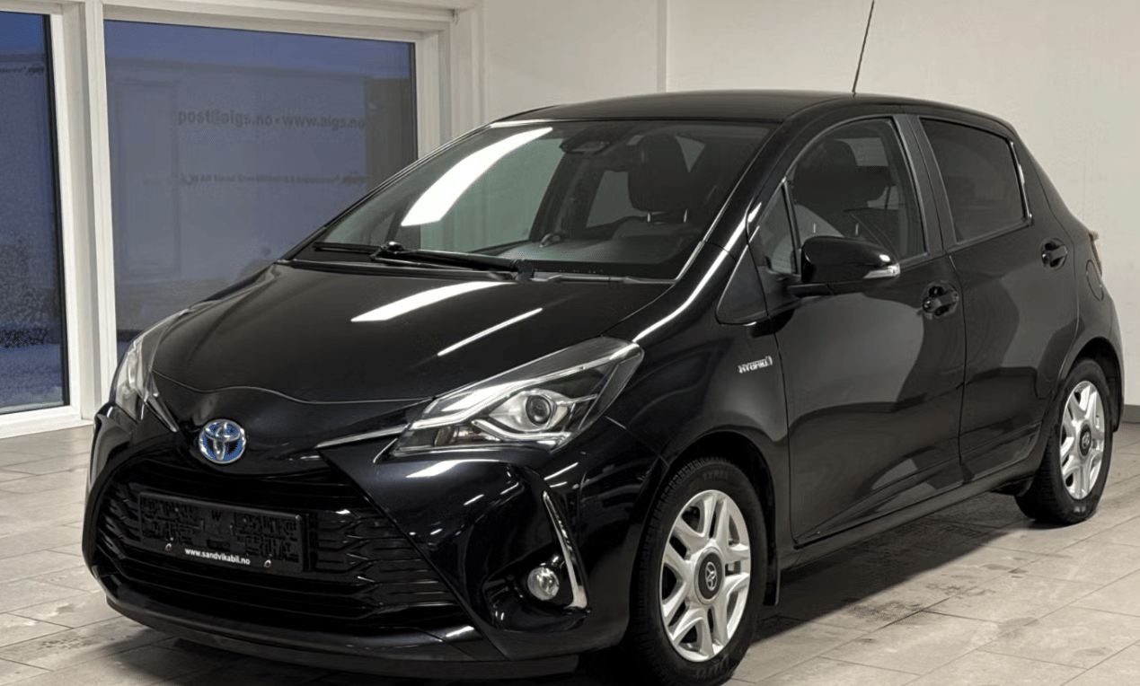 Toyota Yaris Bensin 2020 Modell med Bluetooth audio