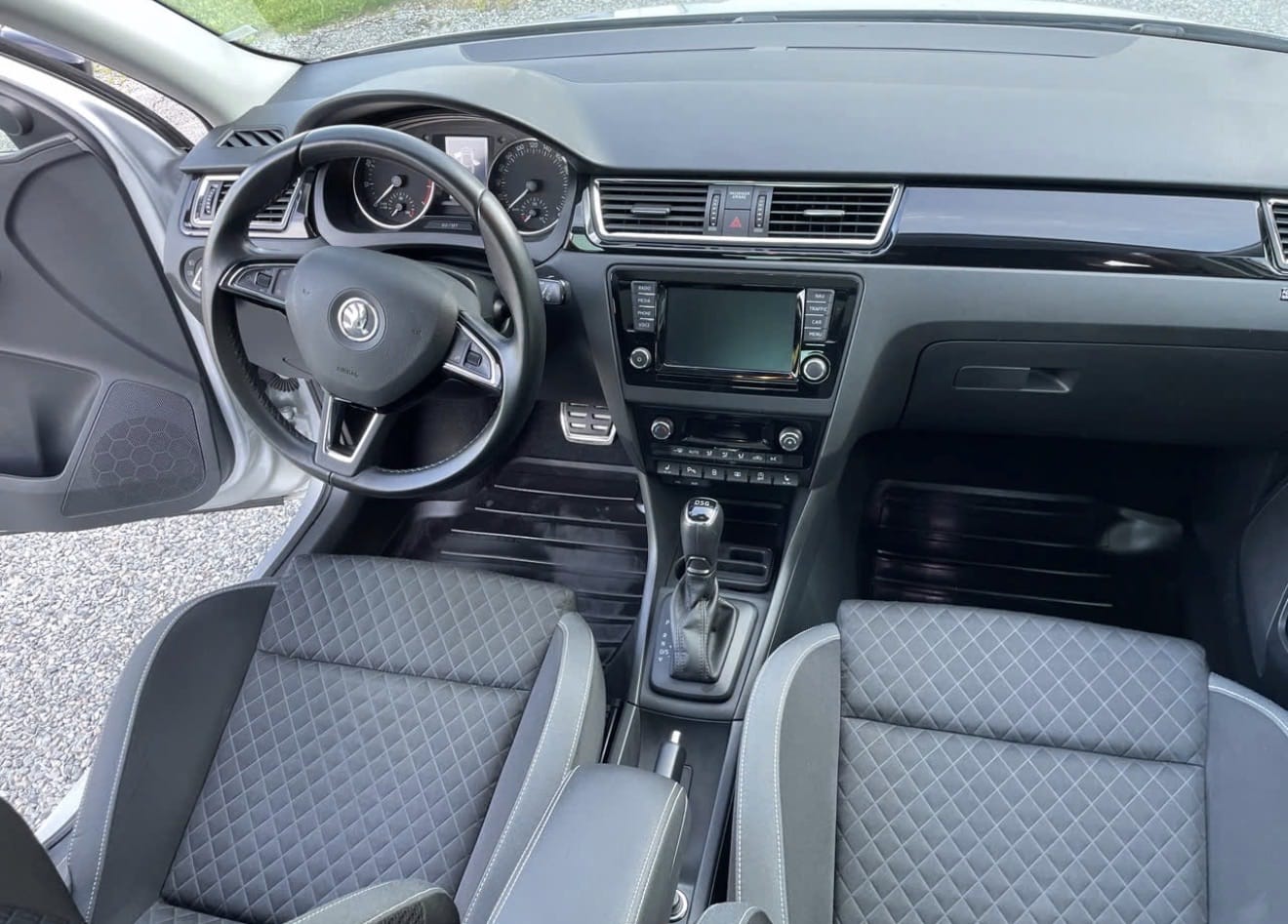 Skoda Rapid Spaceback 1.4TSI met GPS