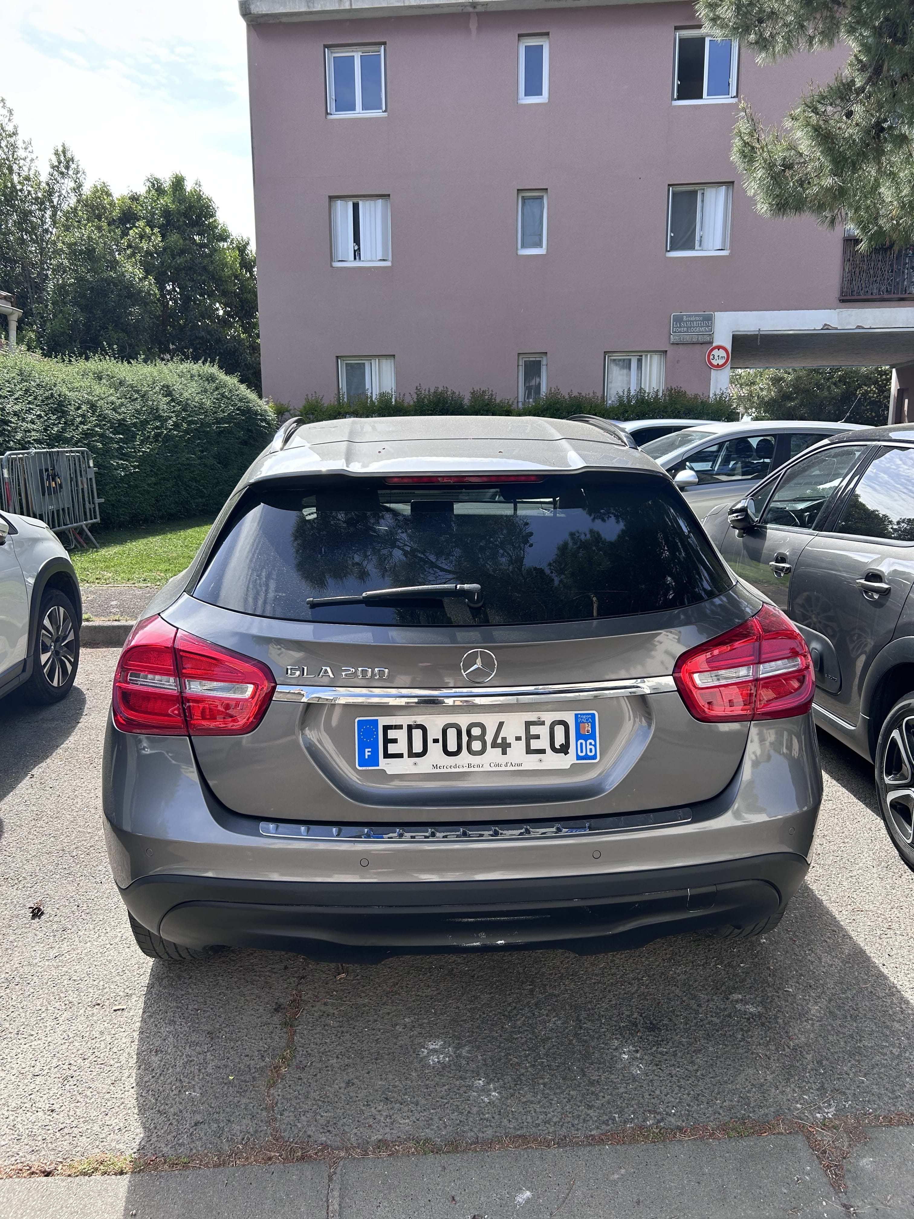 Mercedes-Benz GLA 200 avec Caméra de recul