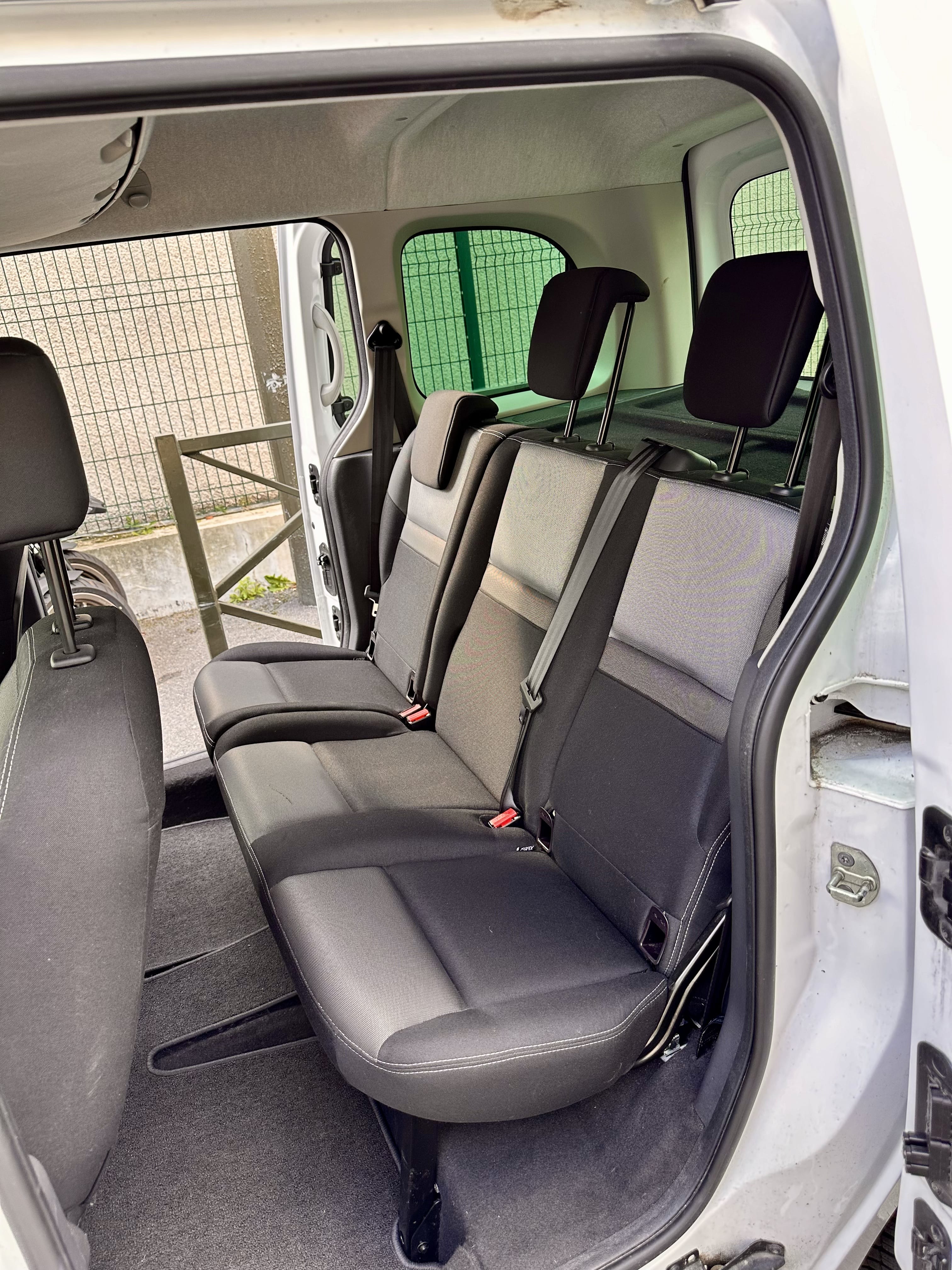 Renault Kangoo avec Pneus neige