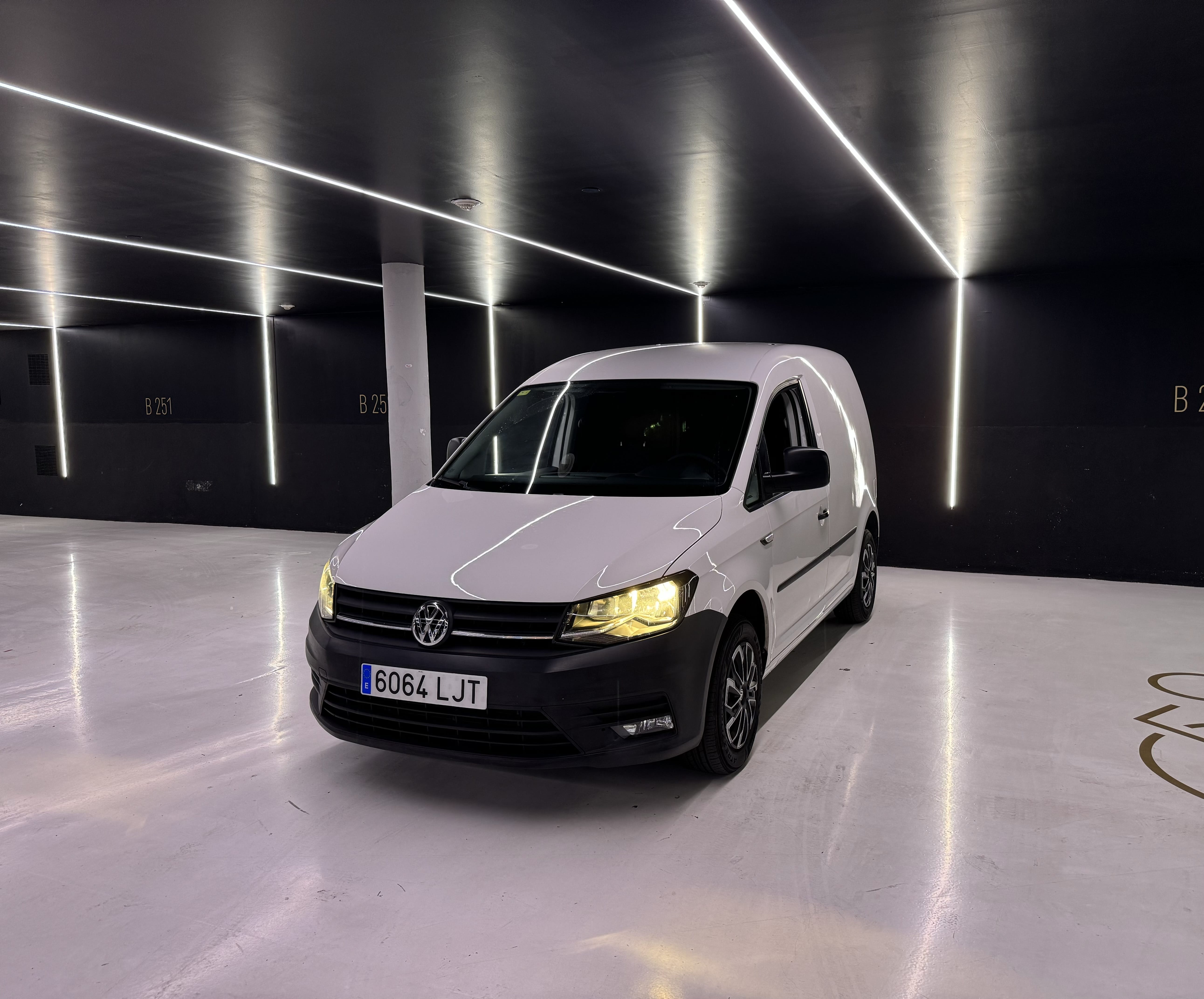 Volkswagen Caddy Van, 2020, Diesel