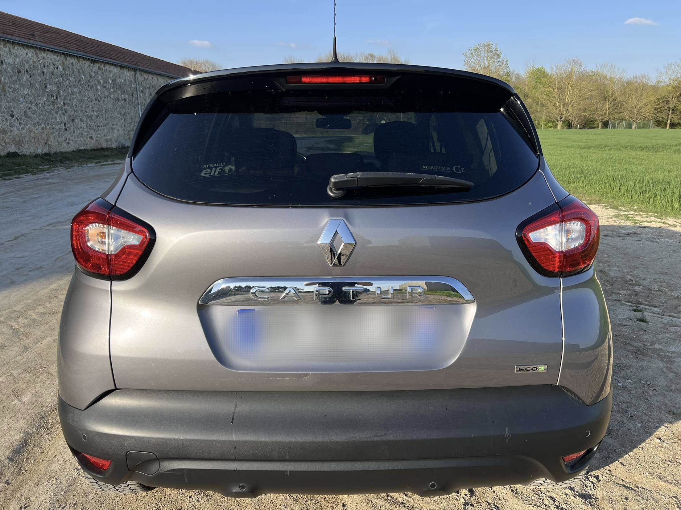Renault Captur 1.5L avec Siège bébé