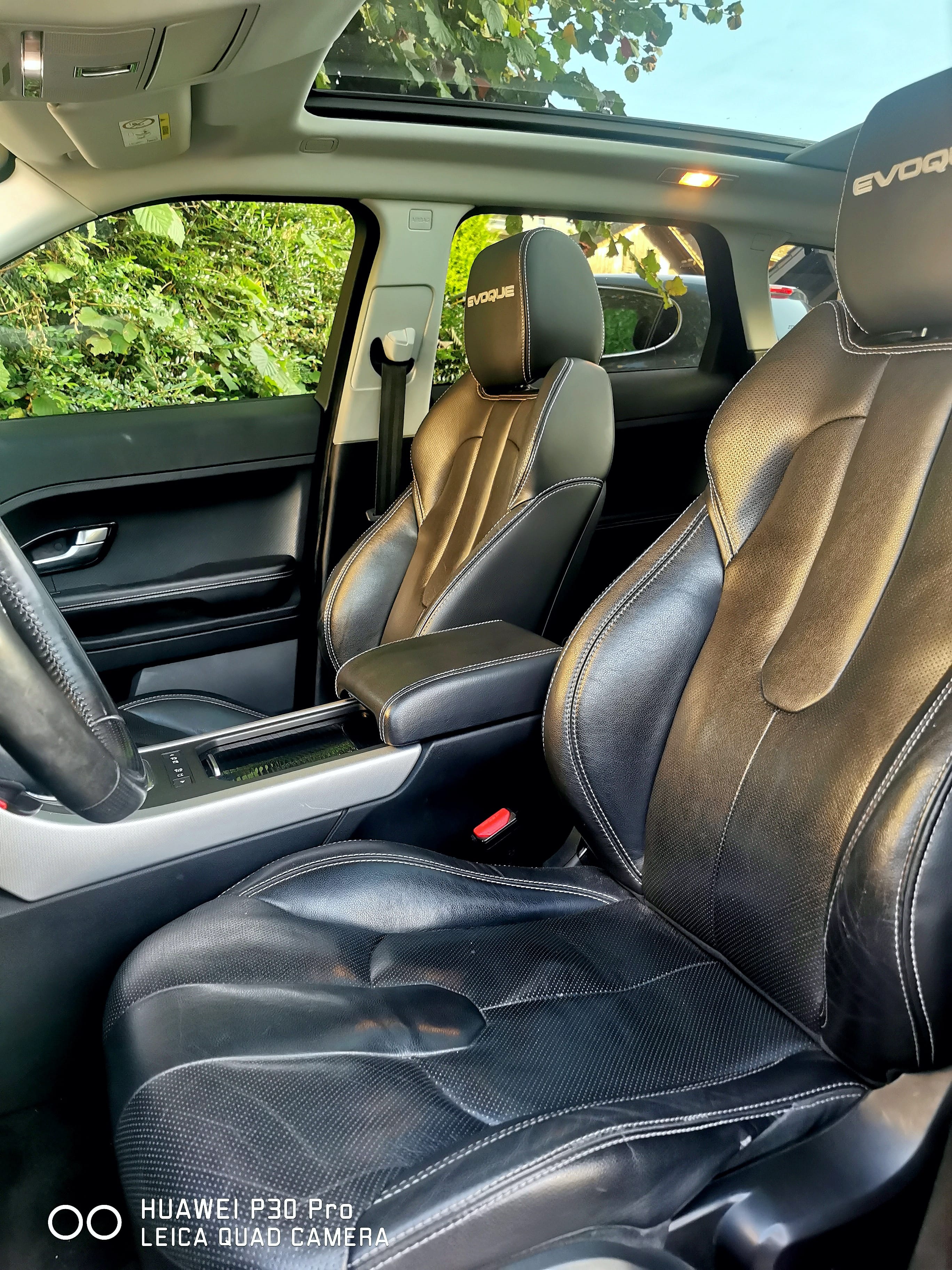 Land-Rover Range Rover Evoque avec GPS