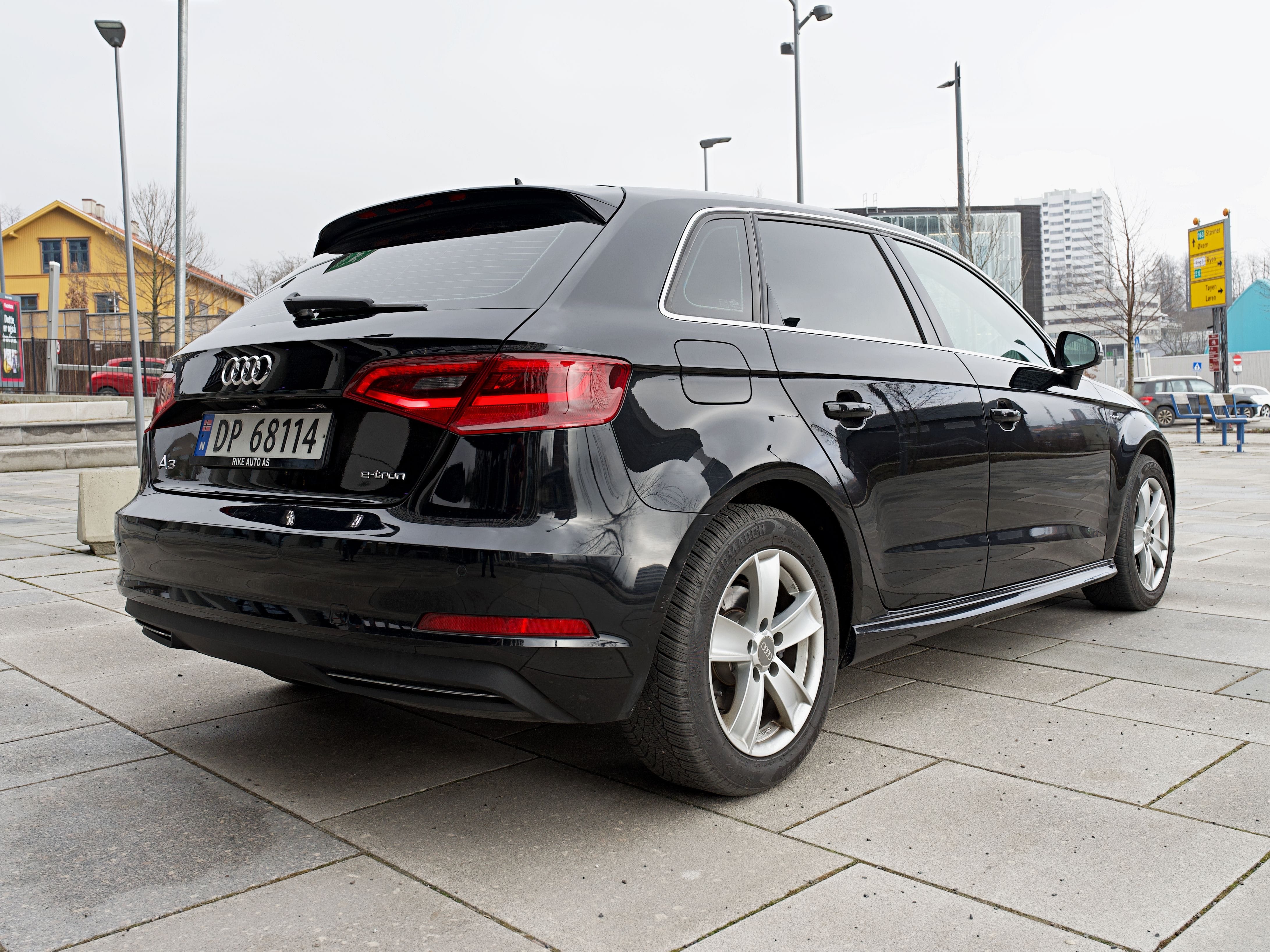 Audi A3 e-tron med Ryggekamera