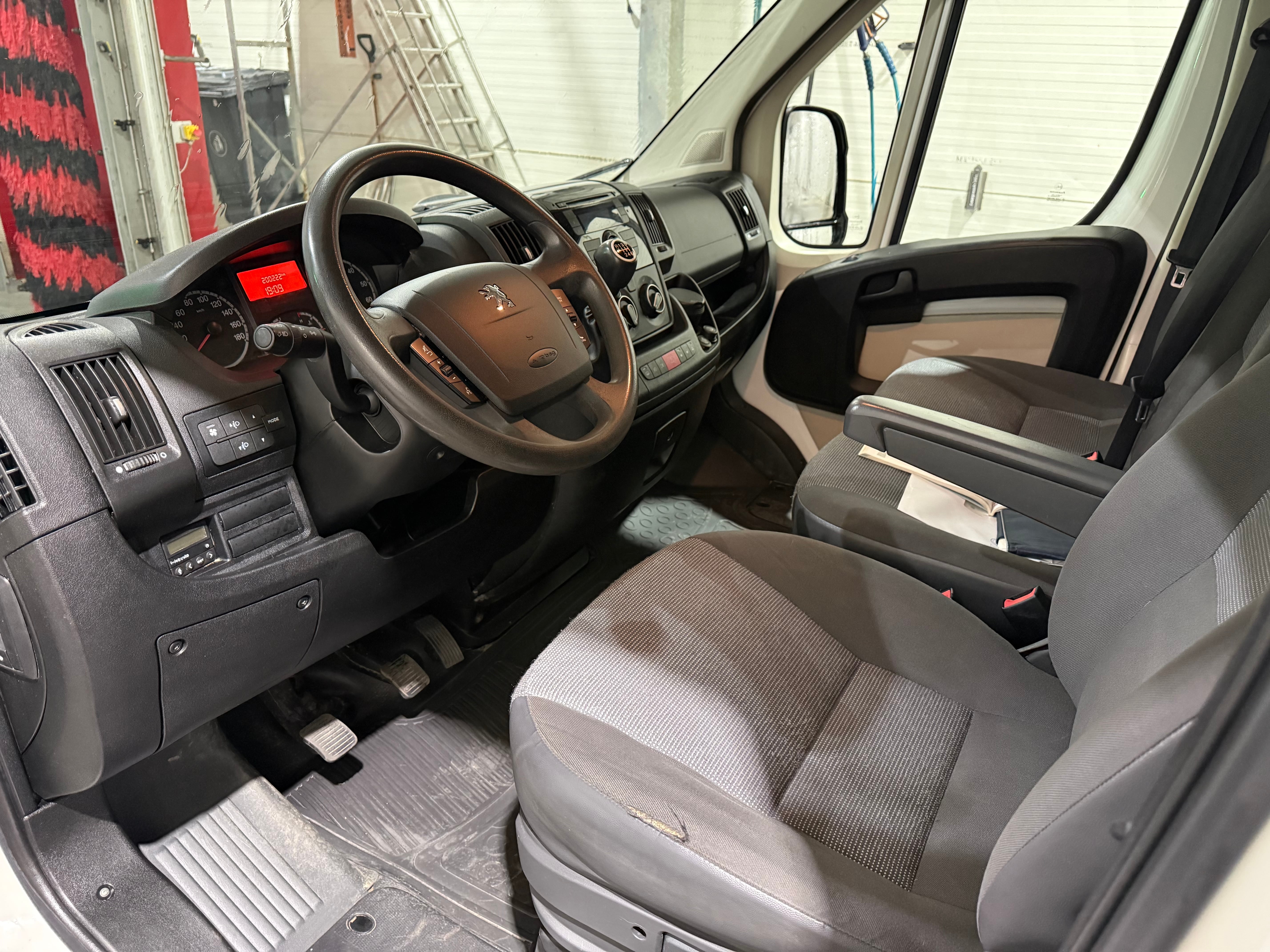Peugeot Boxer L3H2 - Reservert plass! with Car radio