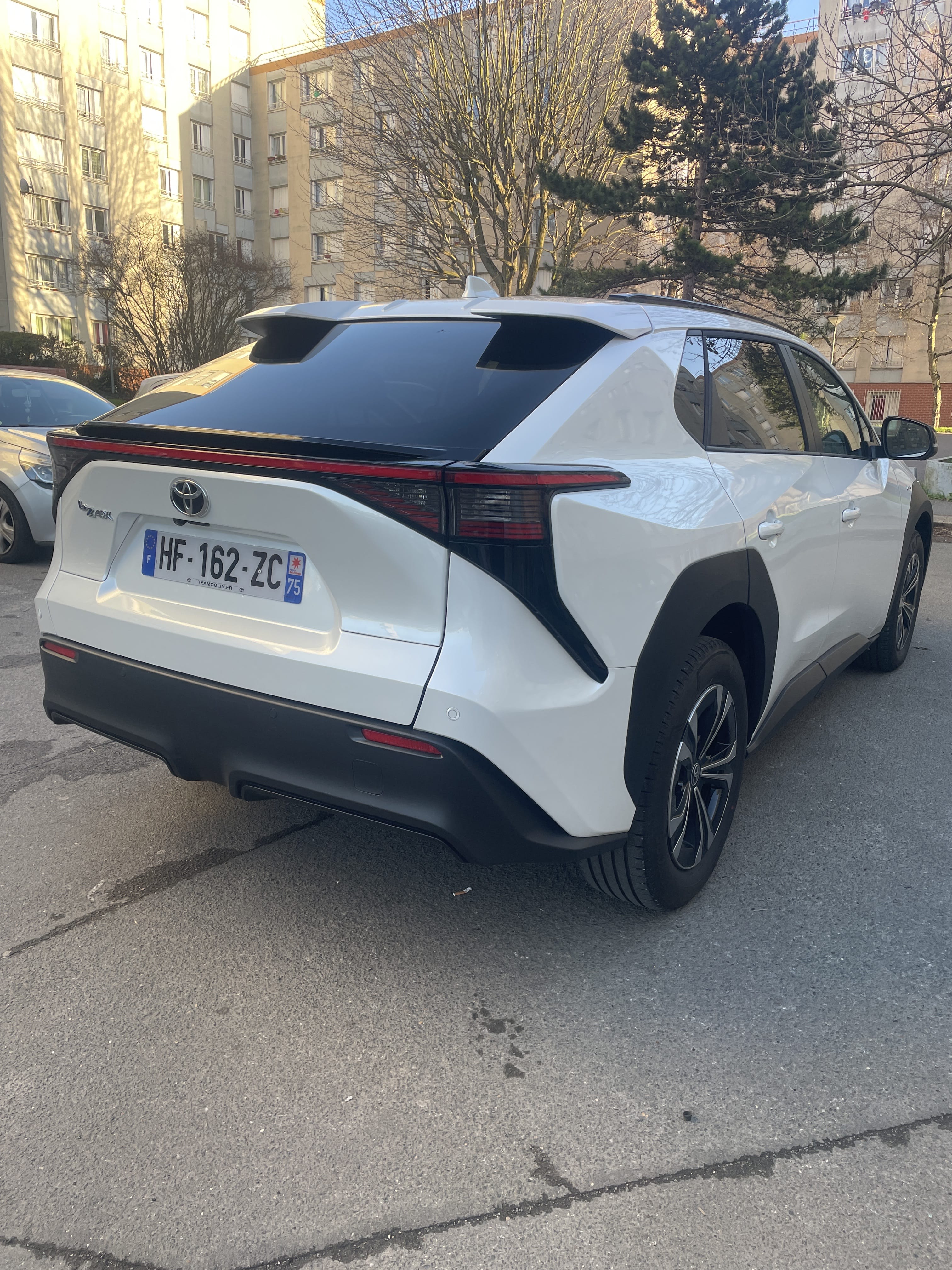 Toyota bZ4X avec Siège bébé