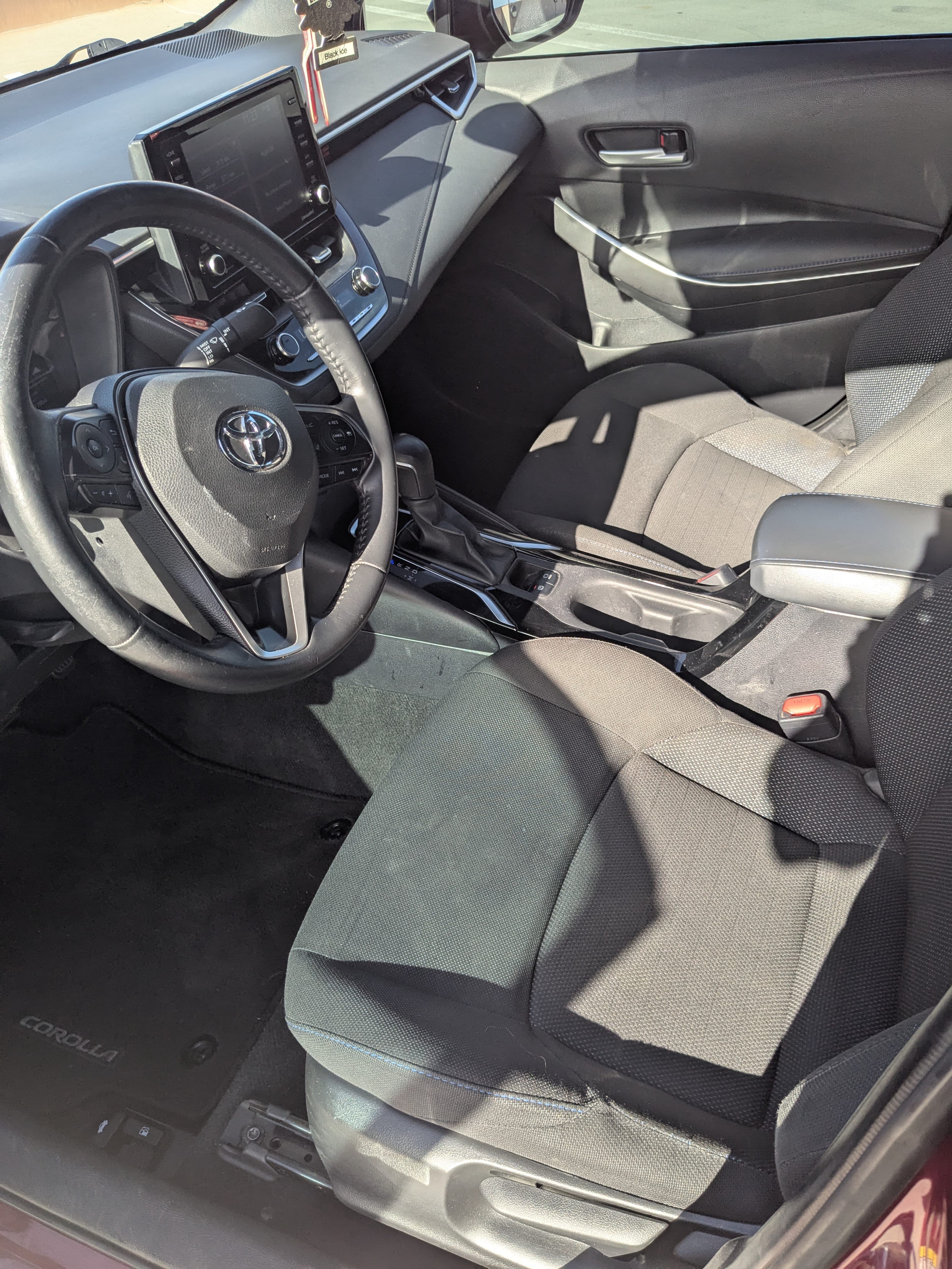 Toyota Corolla SE with Bluetooth audio