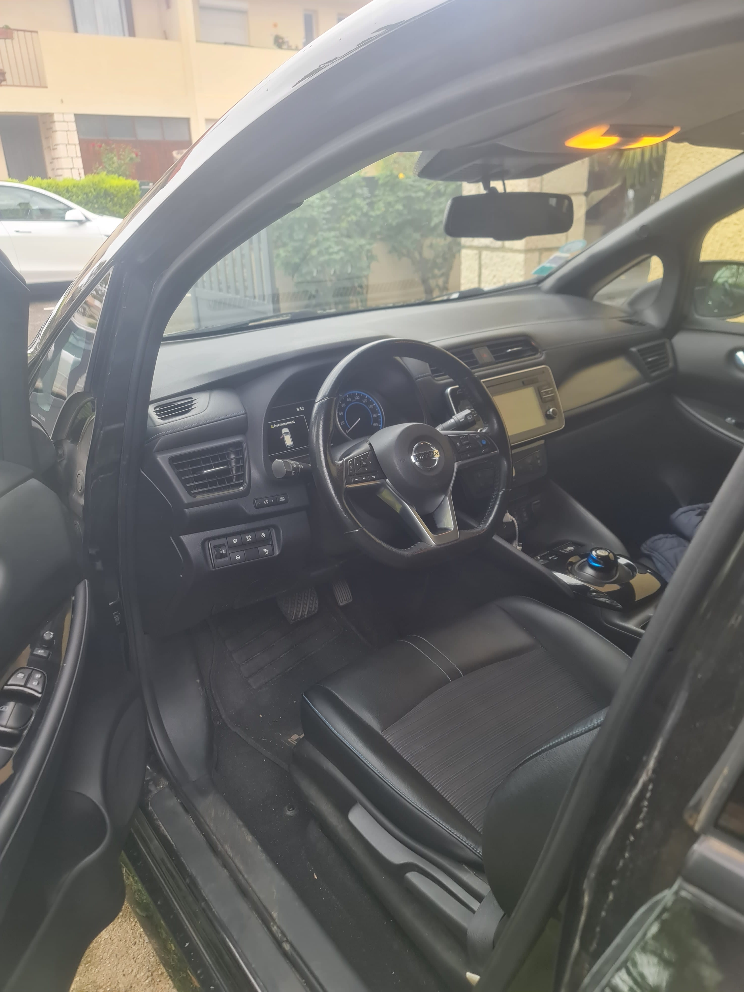 Nissan Leaf Batterie neuve autonomie 250km avec carte reveo pour recharger en cas avec GPS