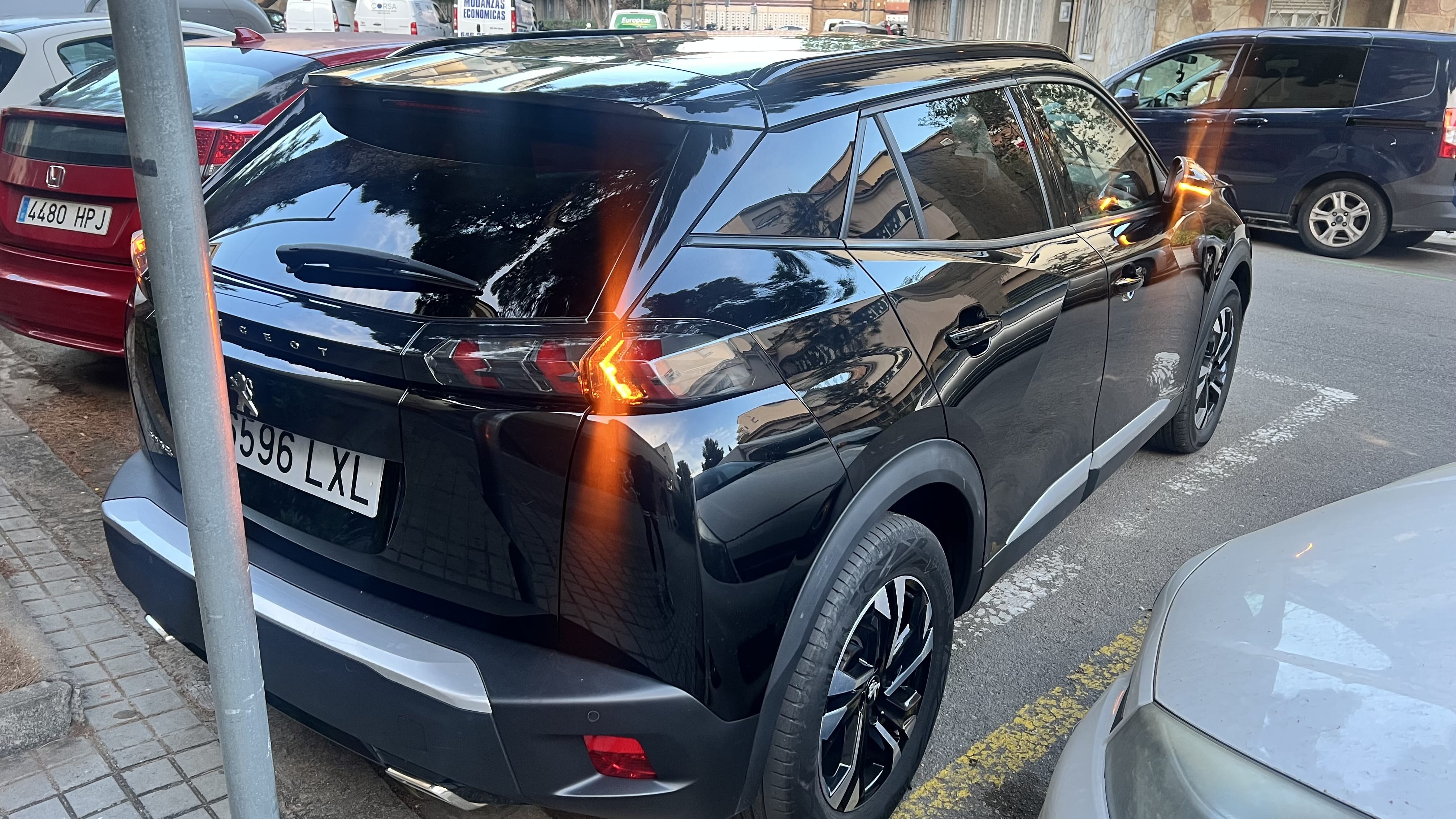 Peugeot 2008 with Air conditioning