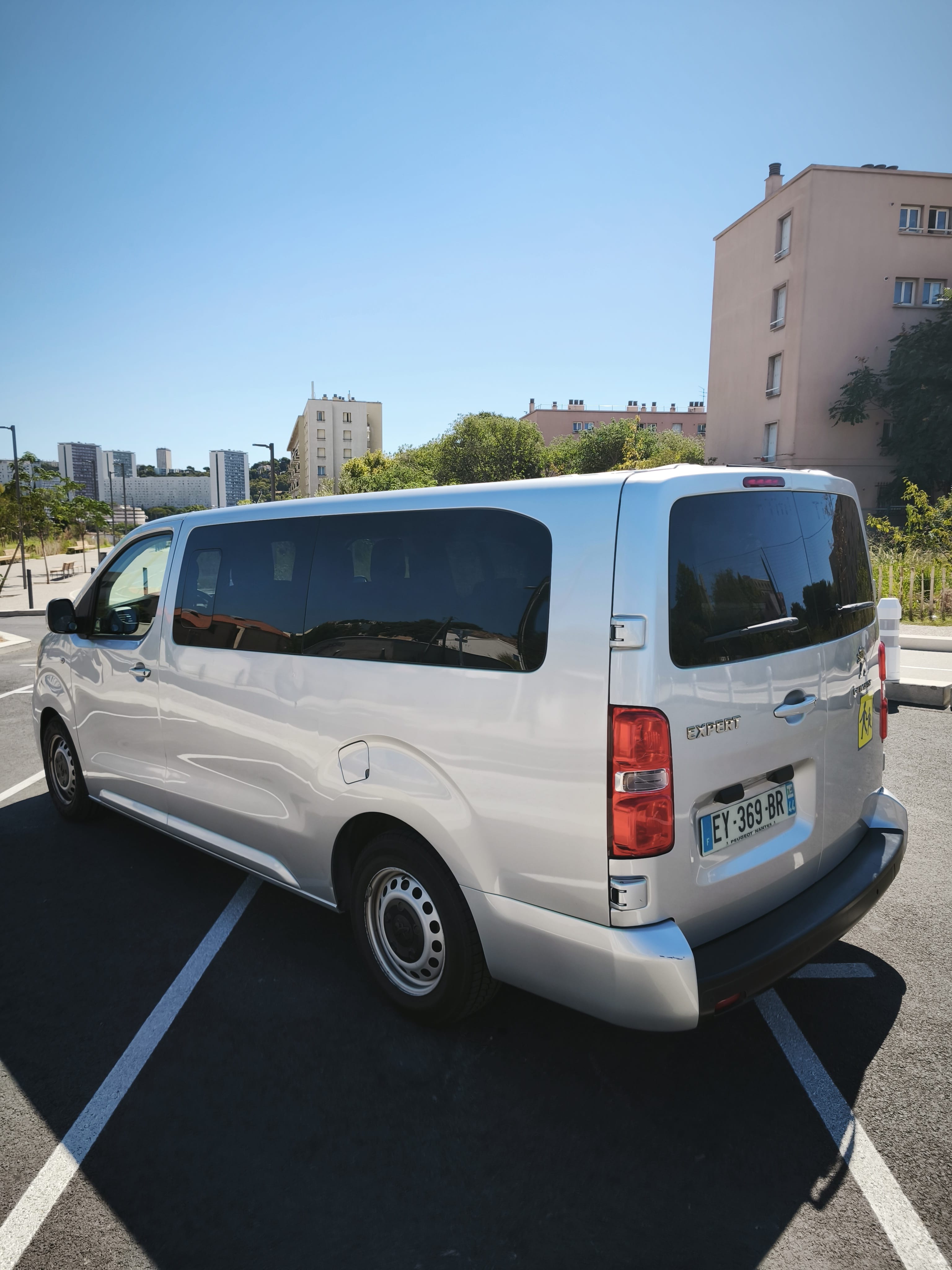 Peugeot Traveller avec Climatisation