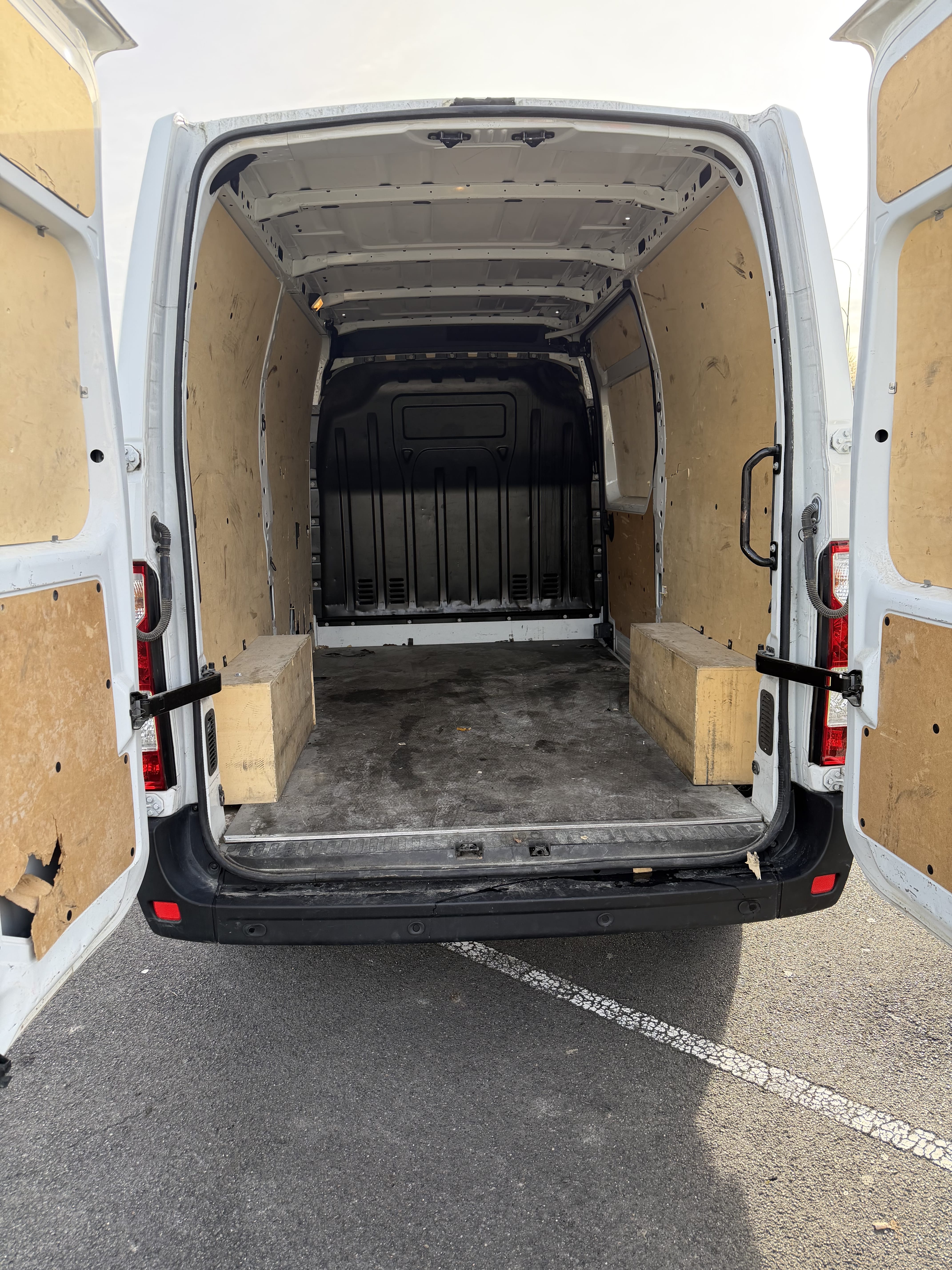 Nissan NV400 ( MASTER) avec Audio Bluetooth