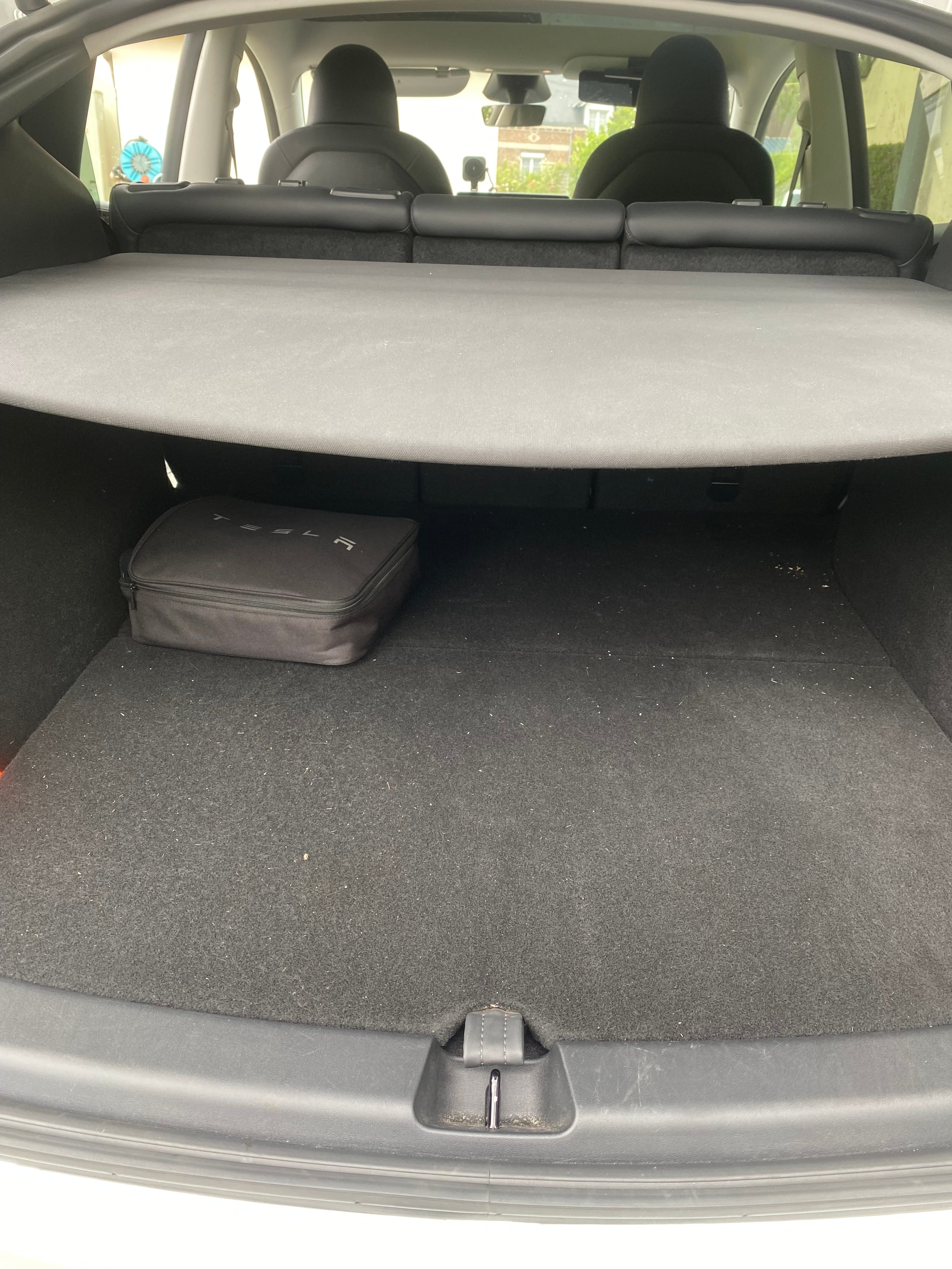Tesla Model Y avec Audio Bluetooth
