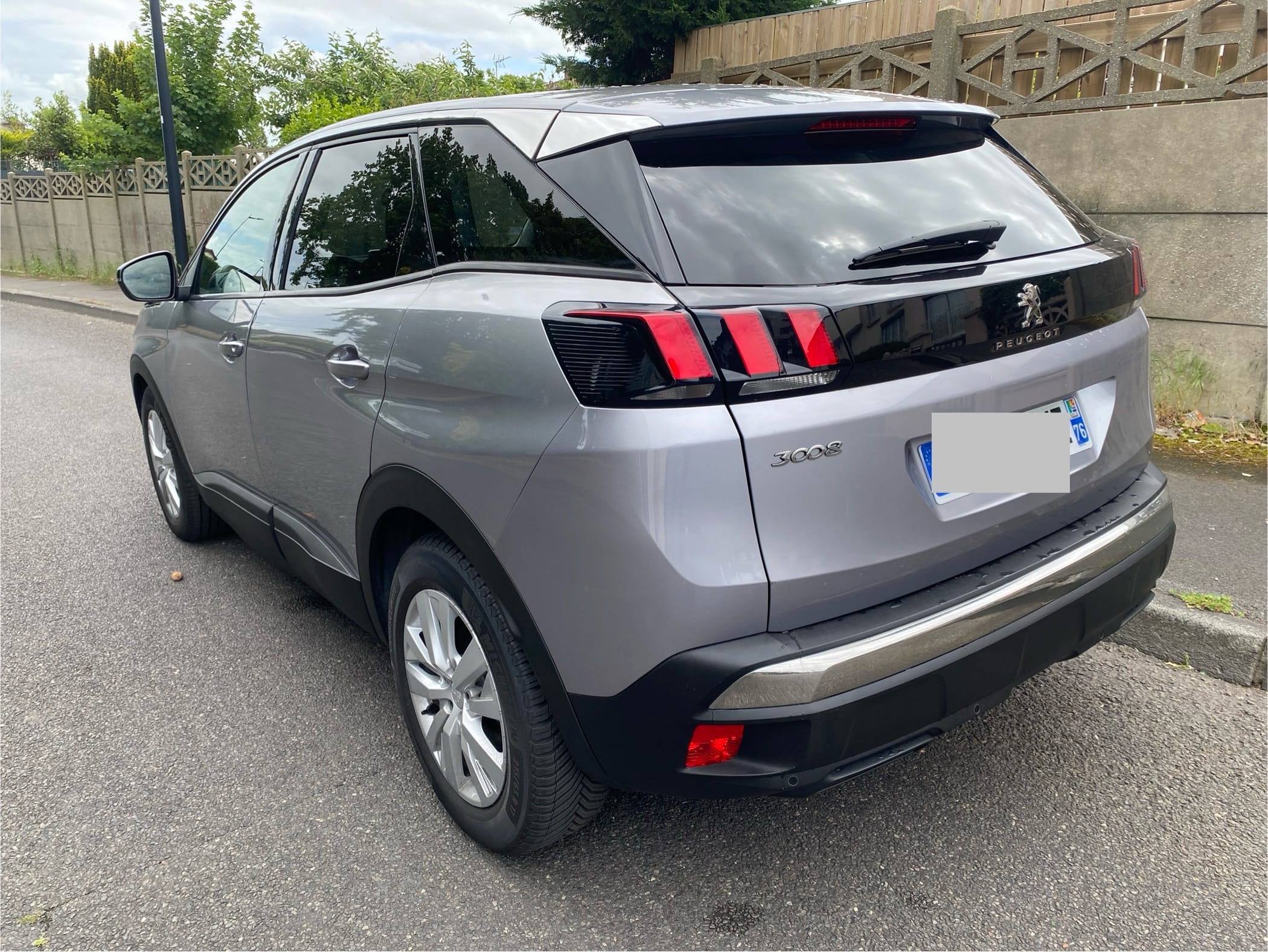 Peugeot 3008 mit Navigationsgerät